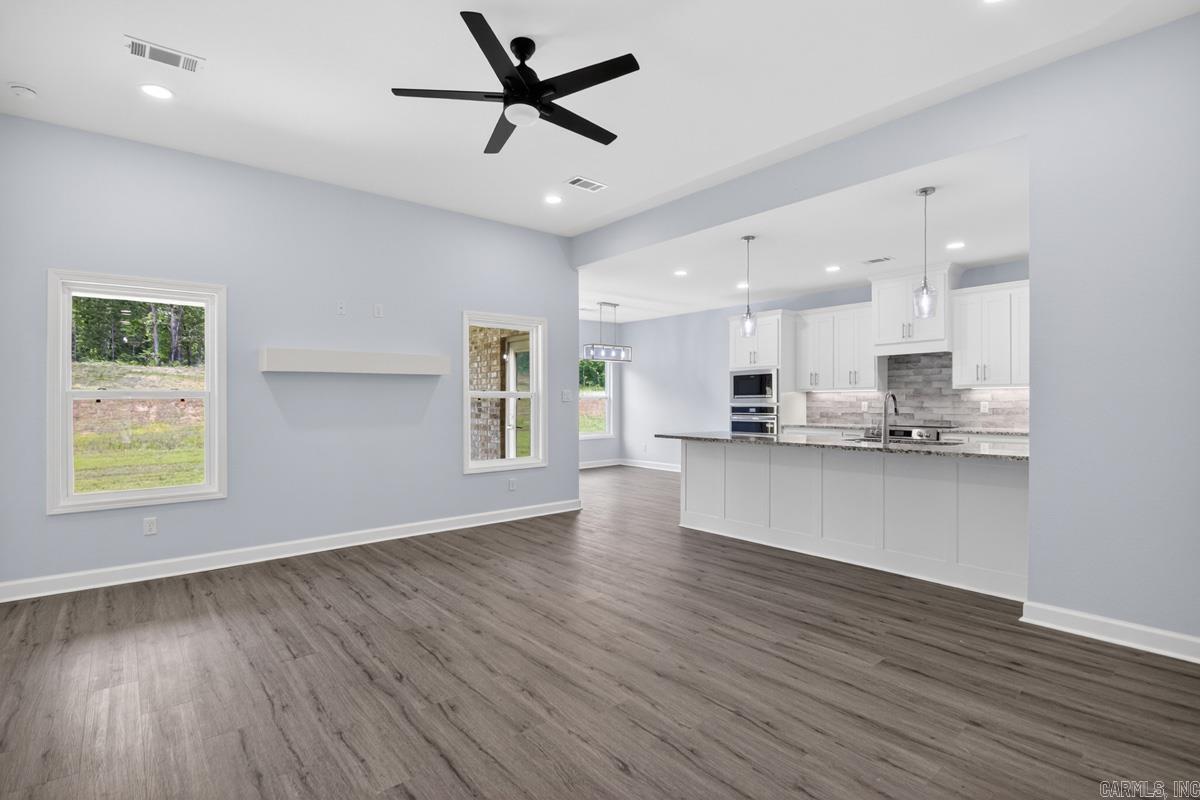 WINCHESTER ESTATES - Residential