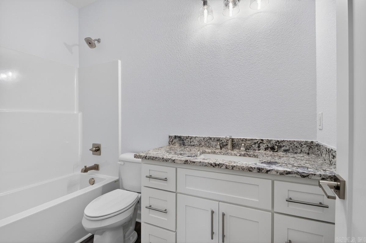 WINCHESTER ESTATES - Residential