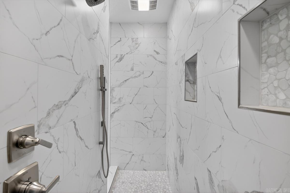 WINCHESTER ESTATES - Residential