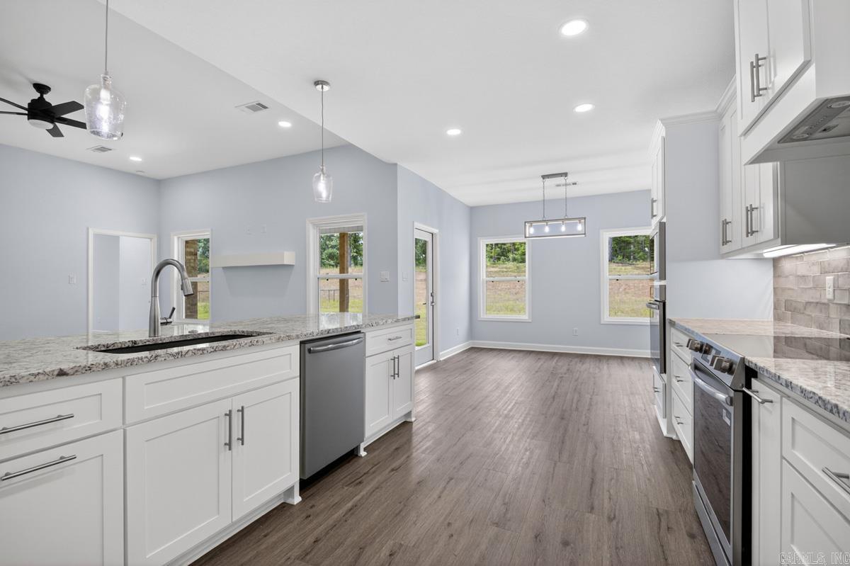 WINCHESTER ESTATES - Residential