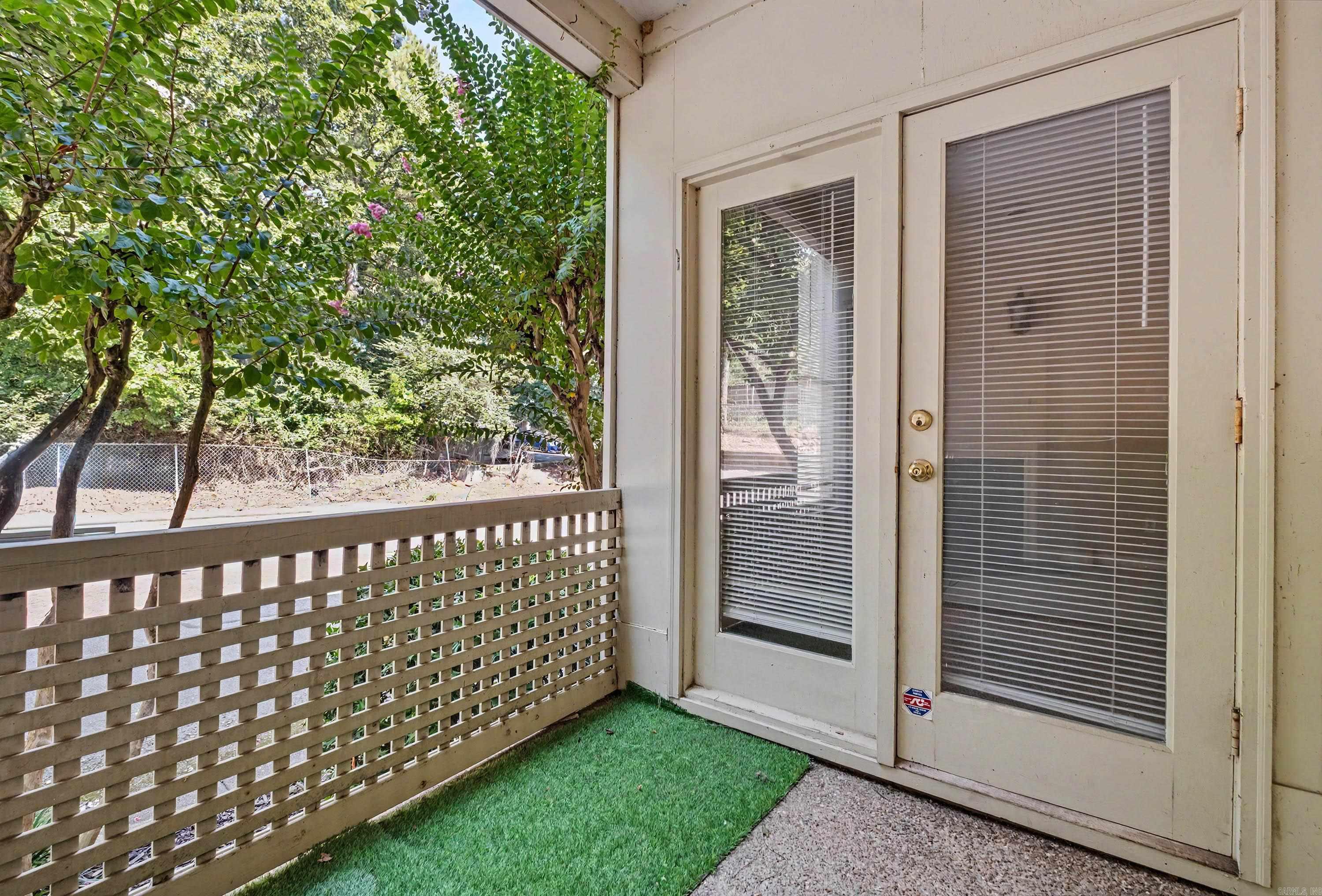 LINDEN COURT CONDO HPR - Residential