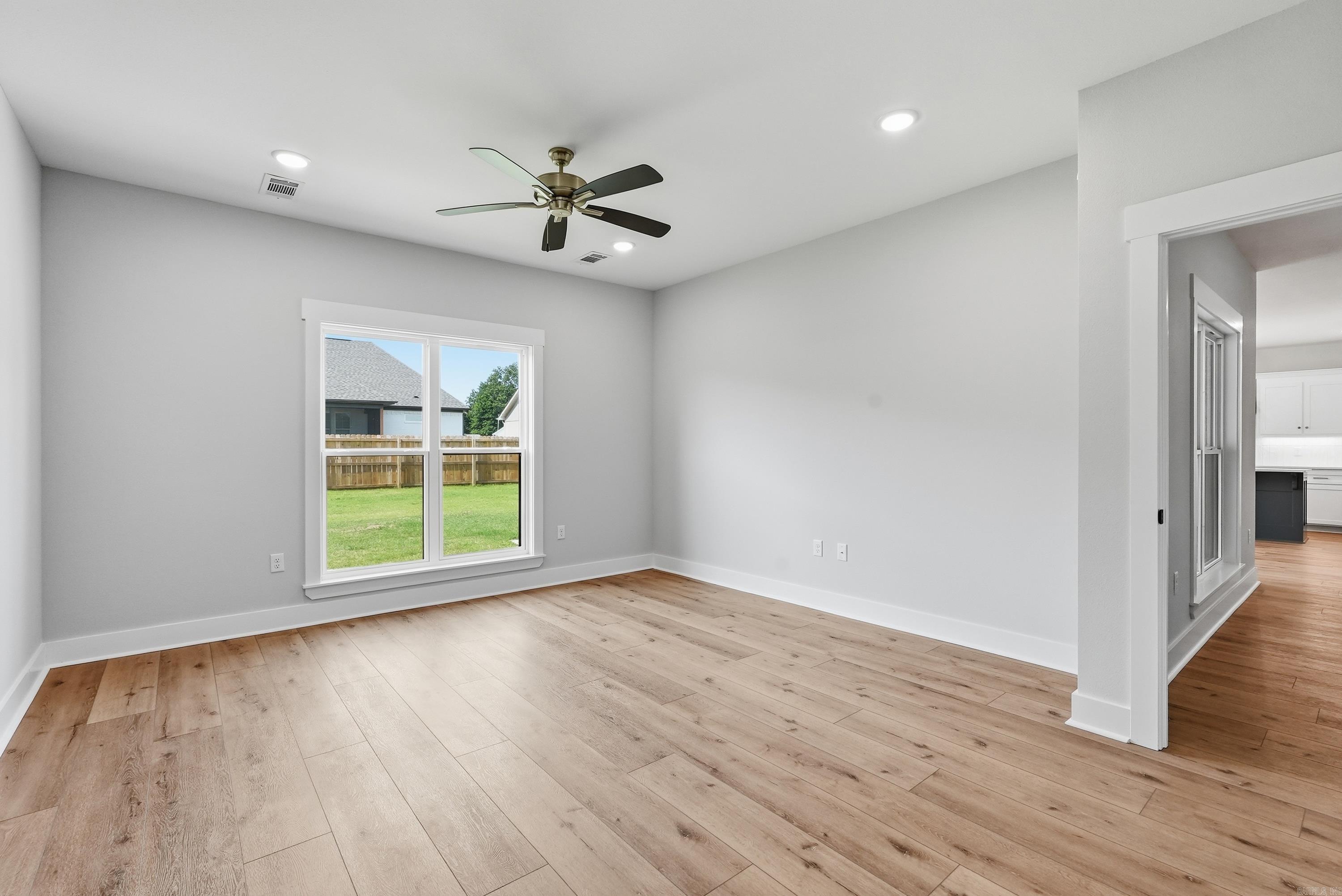 EAST MEADOW - Residential