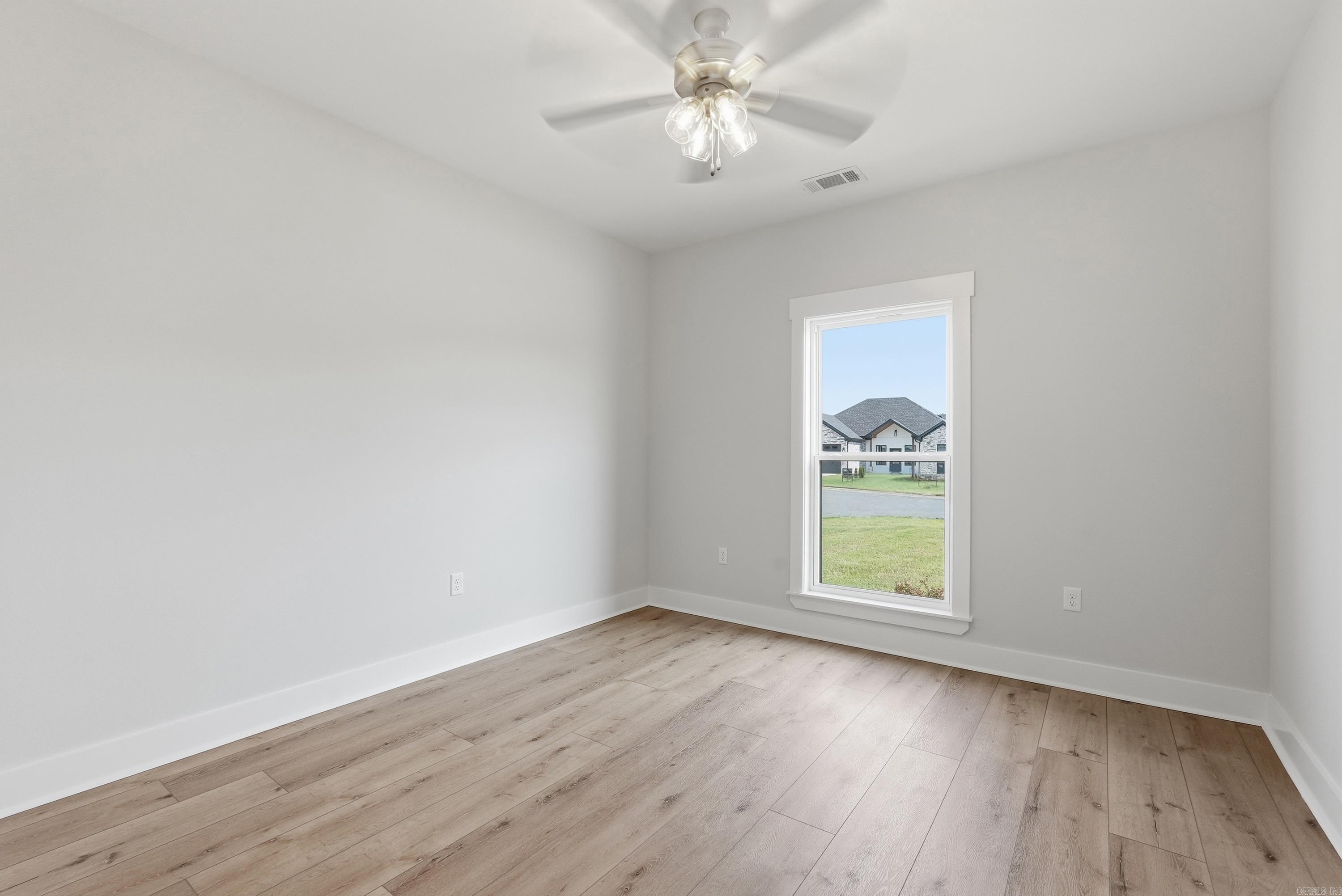 EAST MEADOW - Residential