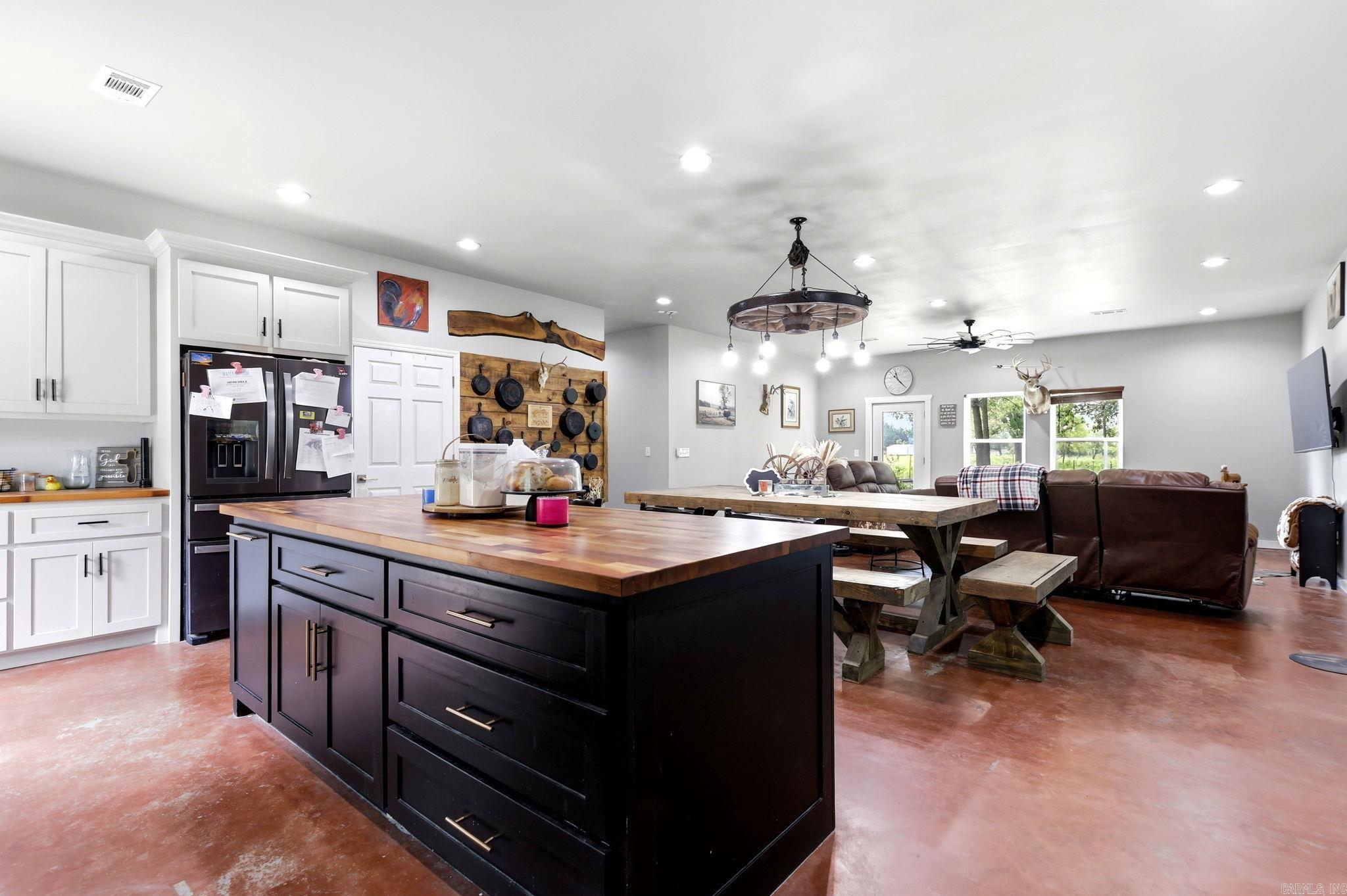Metes & Bounds - Residential