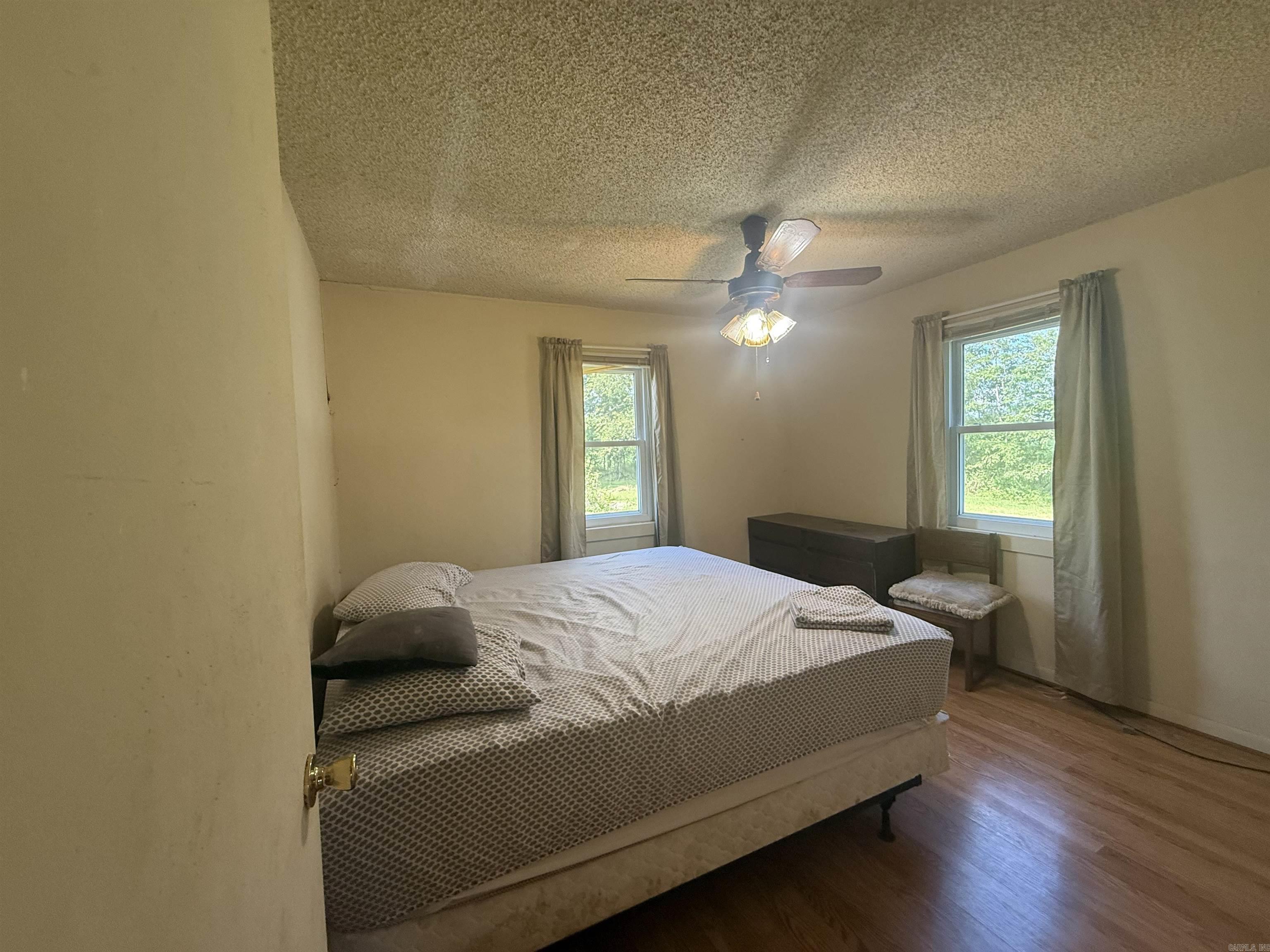 SEARCY ORIGINAL - Residential