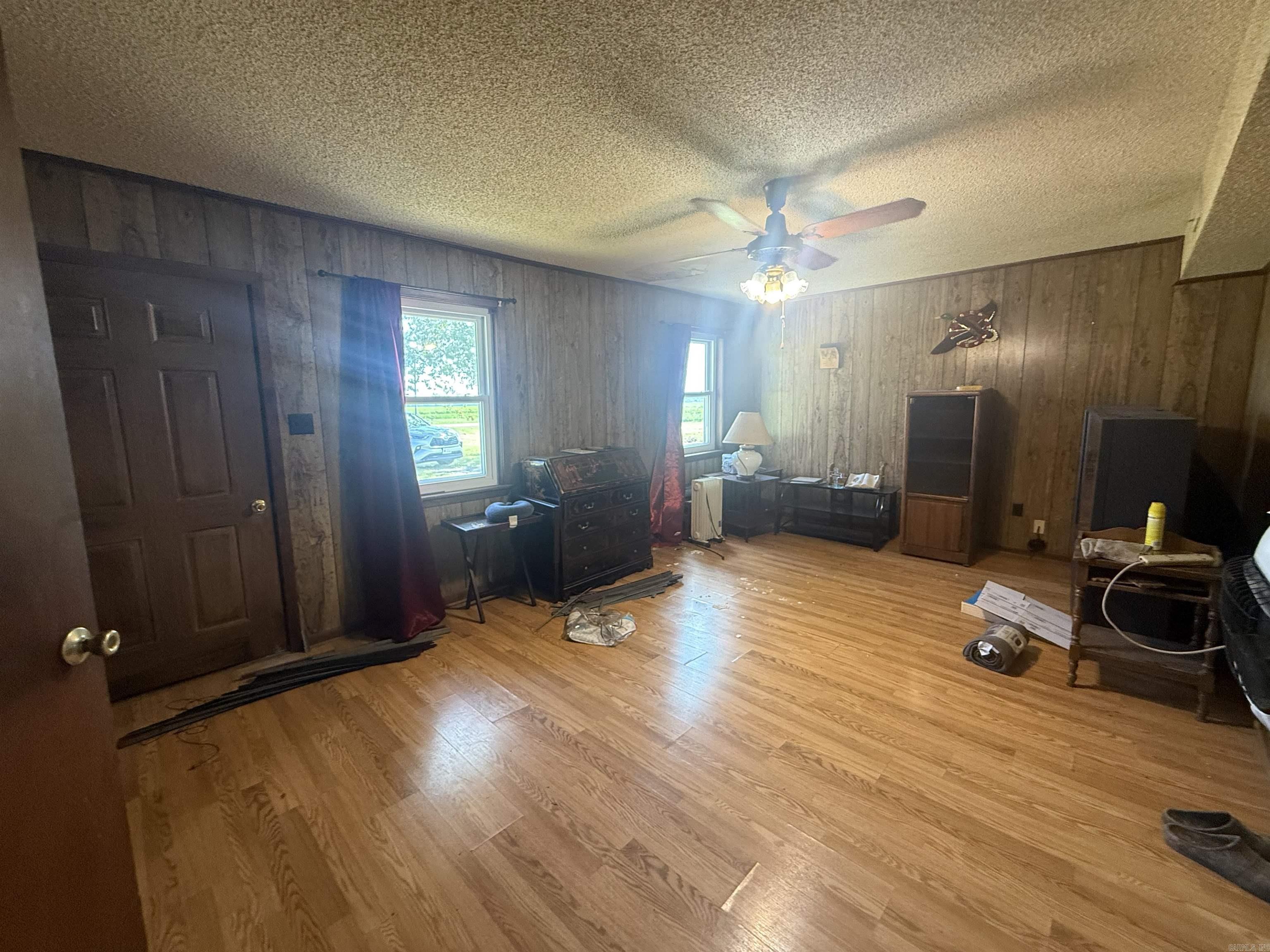 SEARCY ORIGINAL - Residential