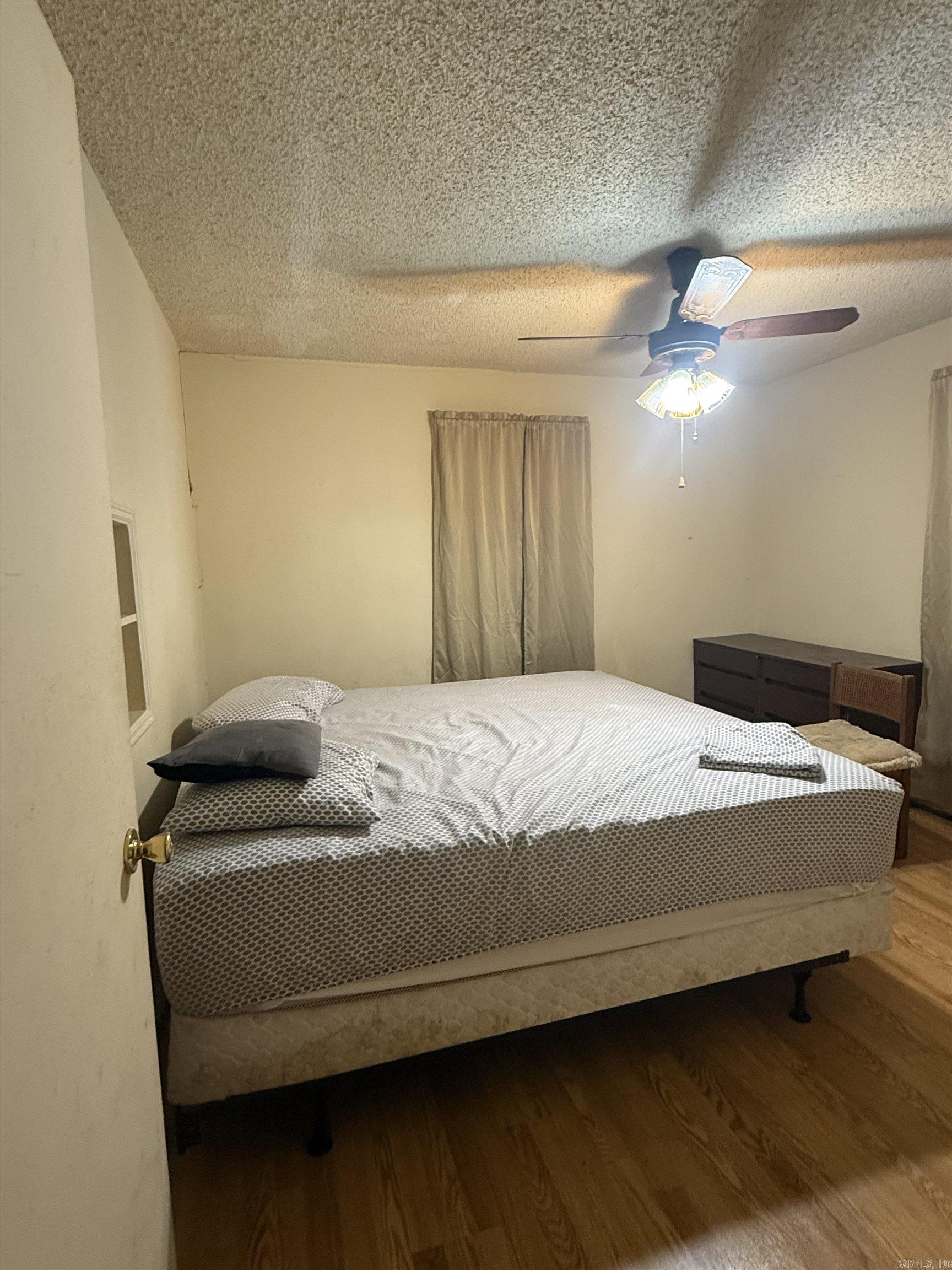 SEARCY ORIGINAL - Residential