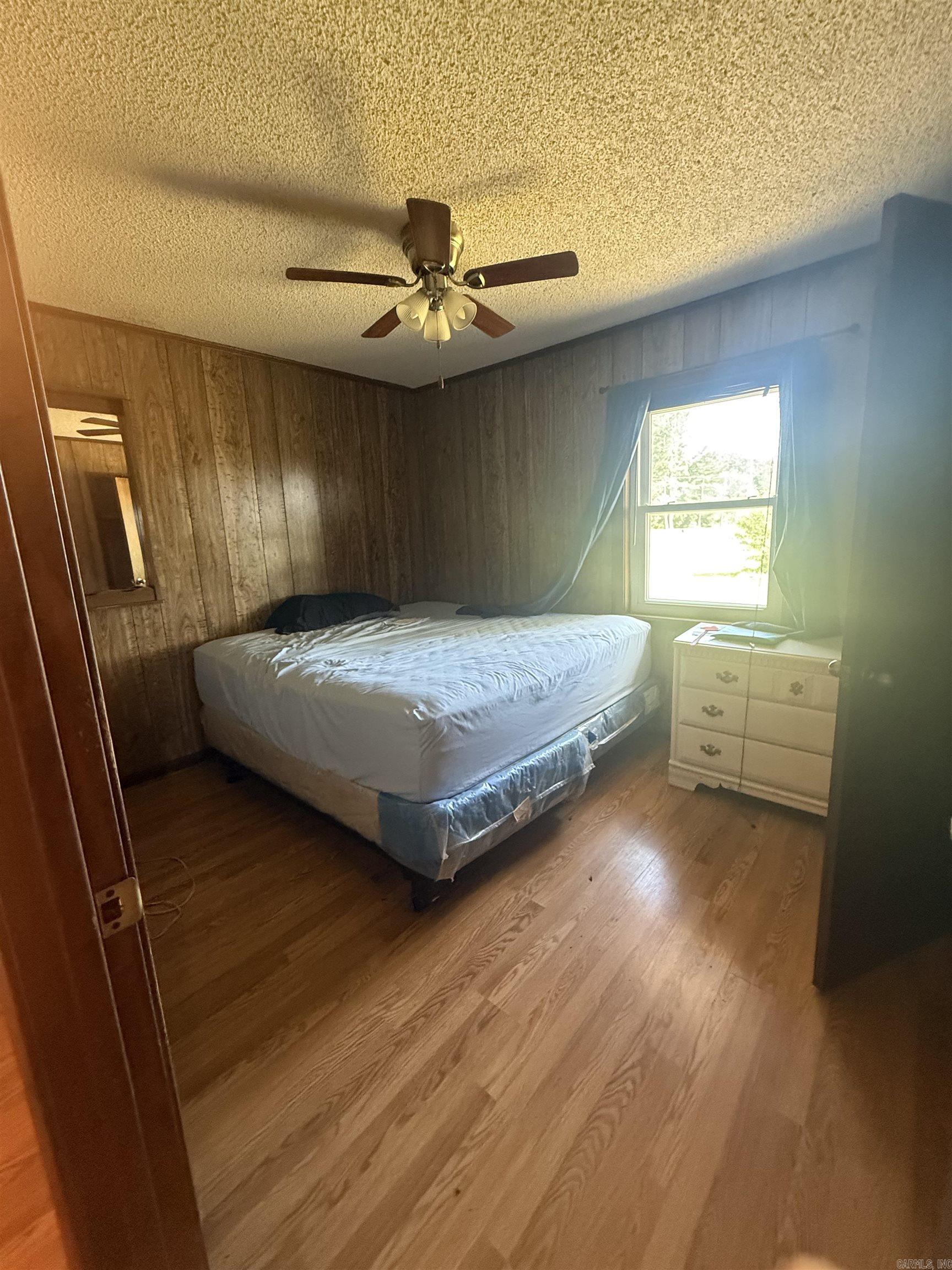 SEARCY ORIGINAL - Residential