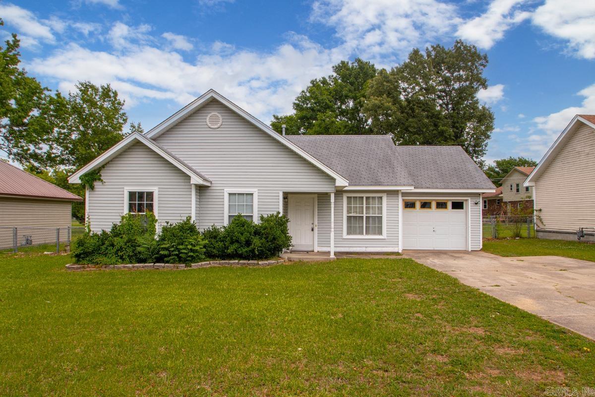 Cute, cozy, and conveniently located! This 3-bedroom, 2-bath home in Jacksonville offers easy interstate access for a quick commute and everyday convenience. Enjoy a comfortable layout and a nice-sized fenced backyard perfect for pets, play, or entertaining. It's a wonderful place to call home!