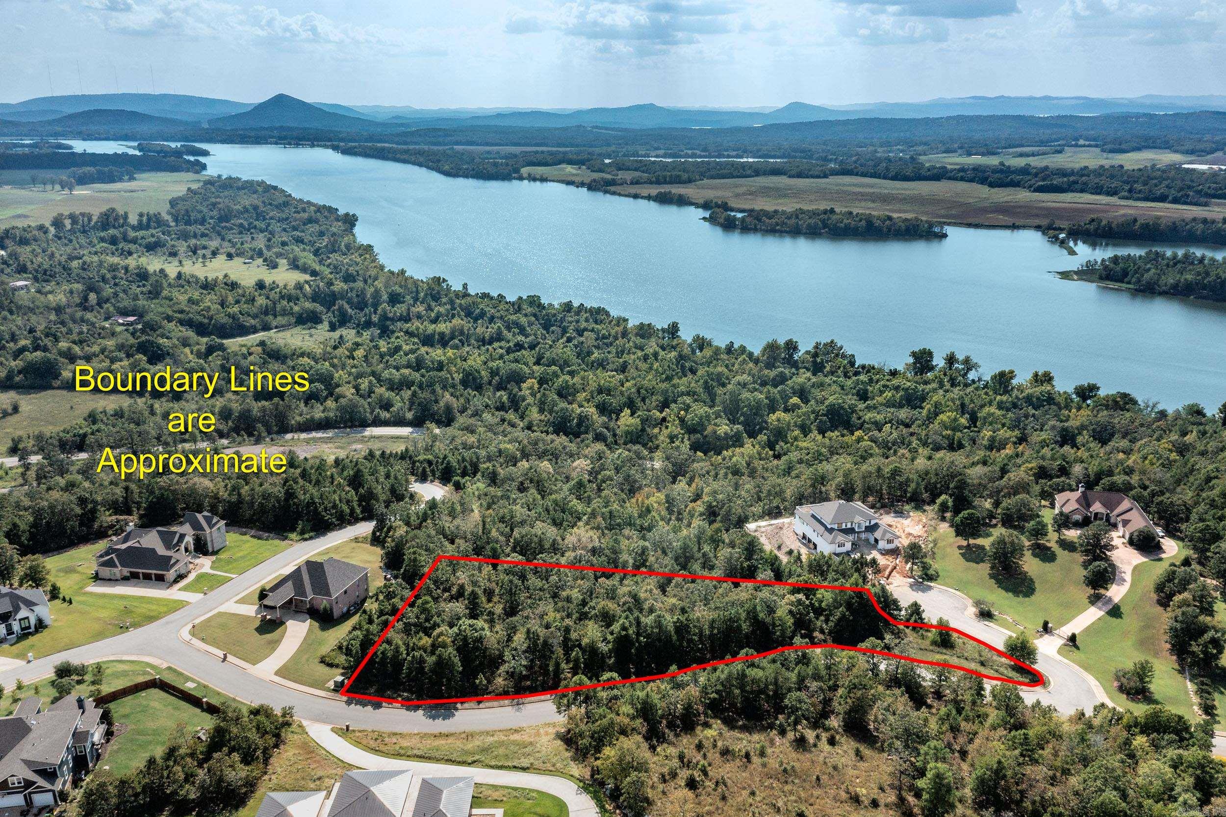 MOUNTAIN CREST ESTATES - Land