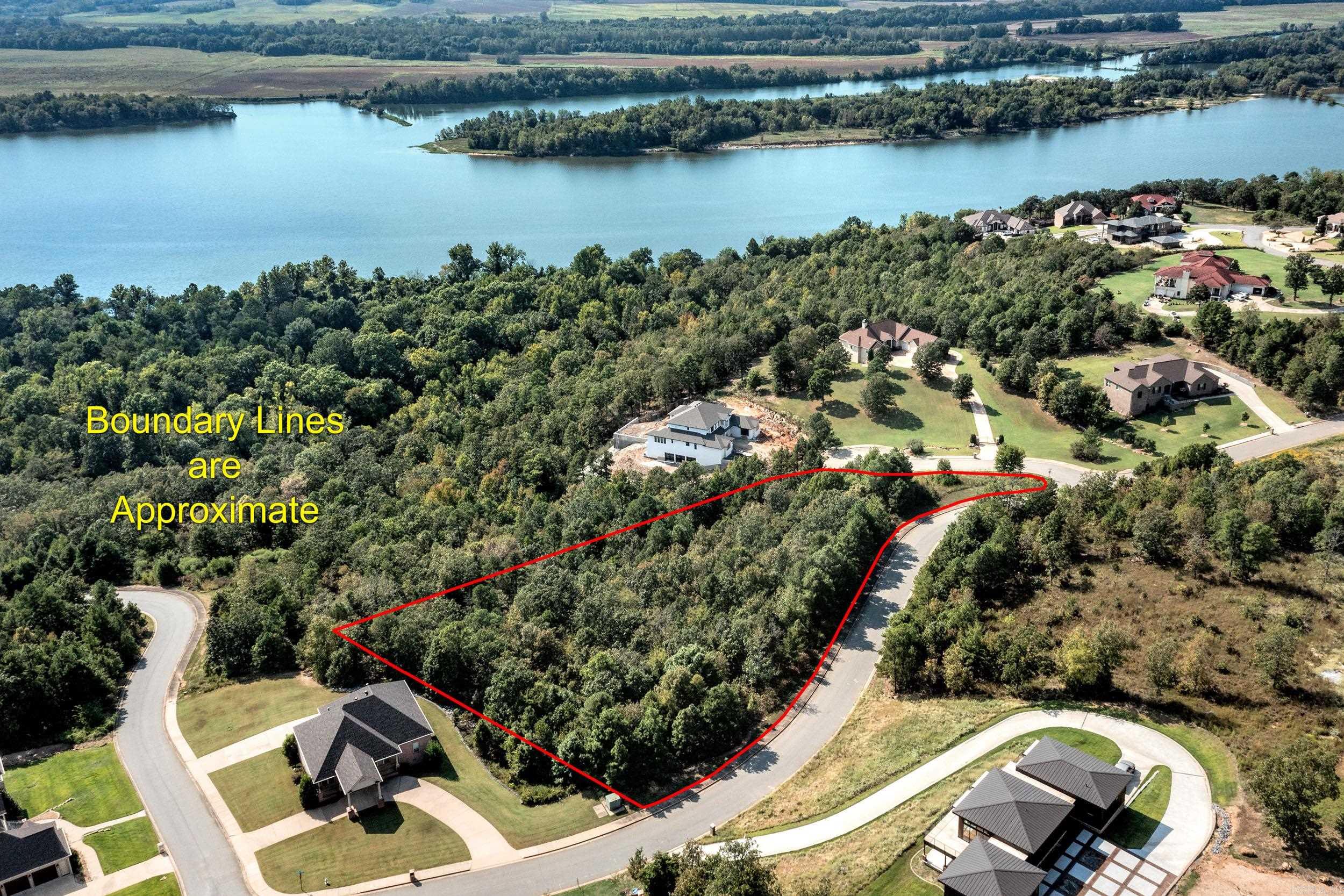 MOUNTAIN CREST ESTATES - Land