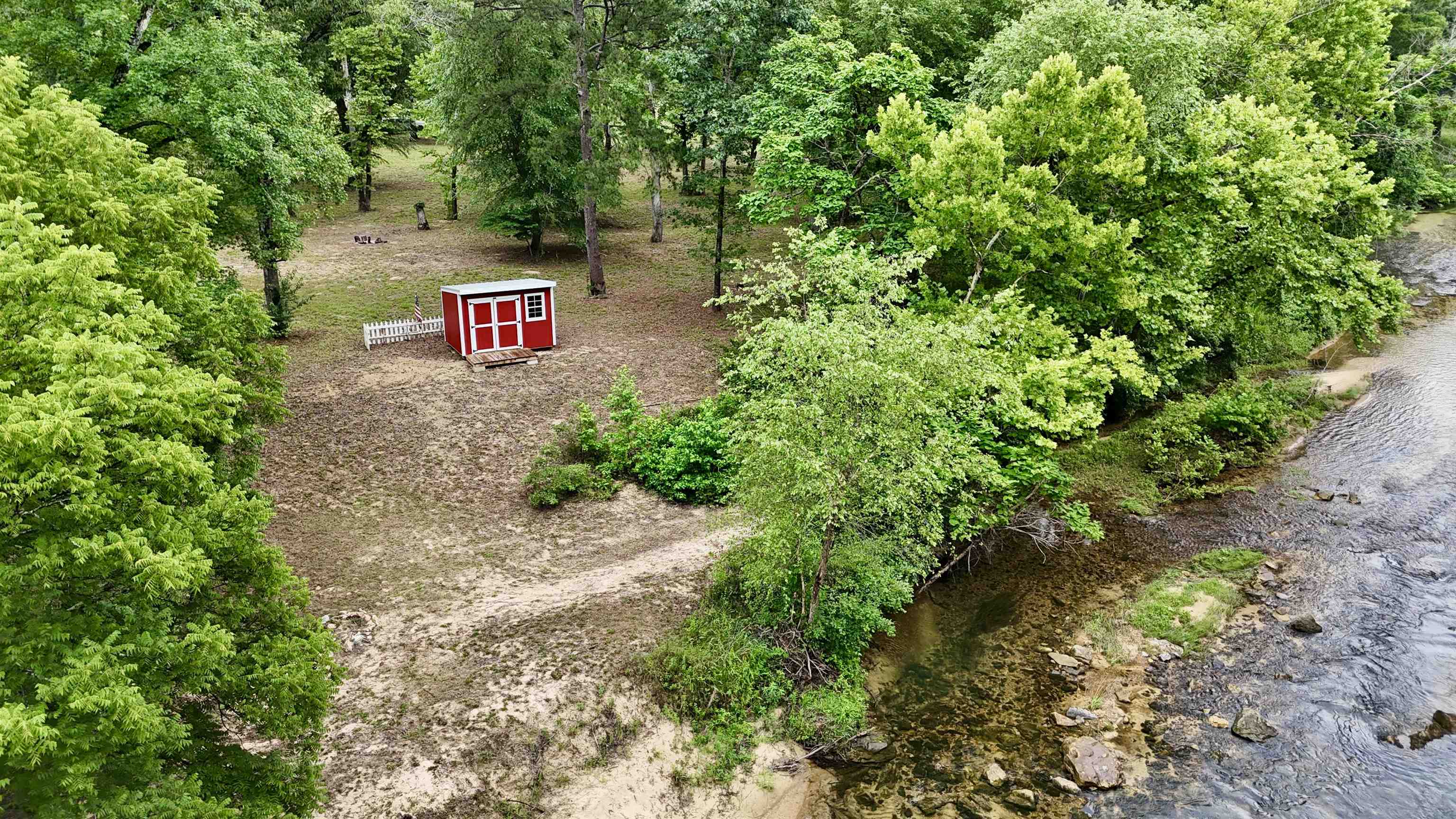 LOUD WATER RETREAT - Land