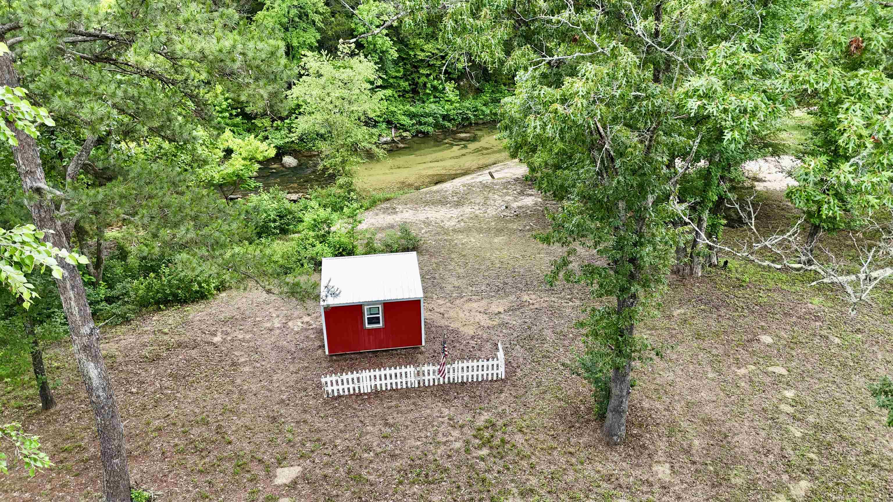 LOUD WATER RETREAT - Land