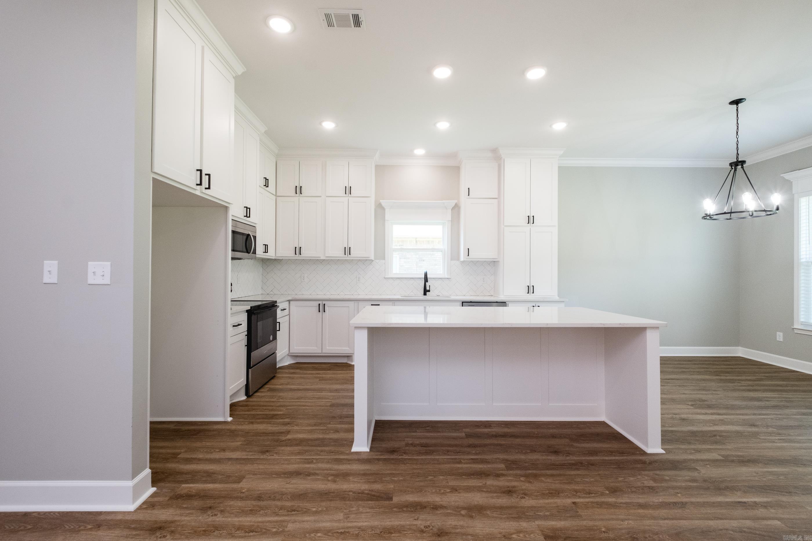 NORTHLAKE - Residential