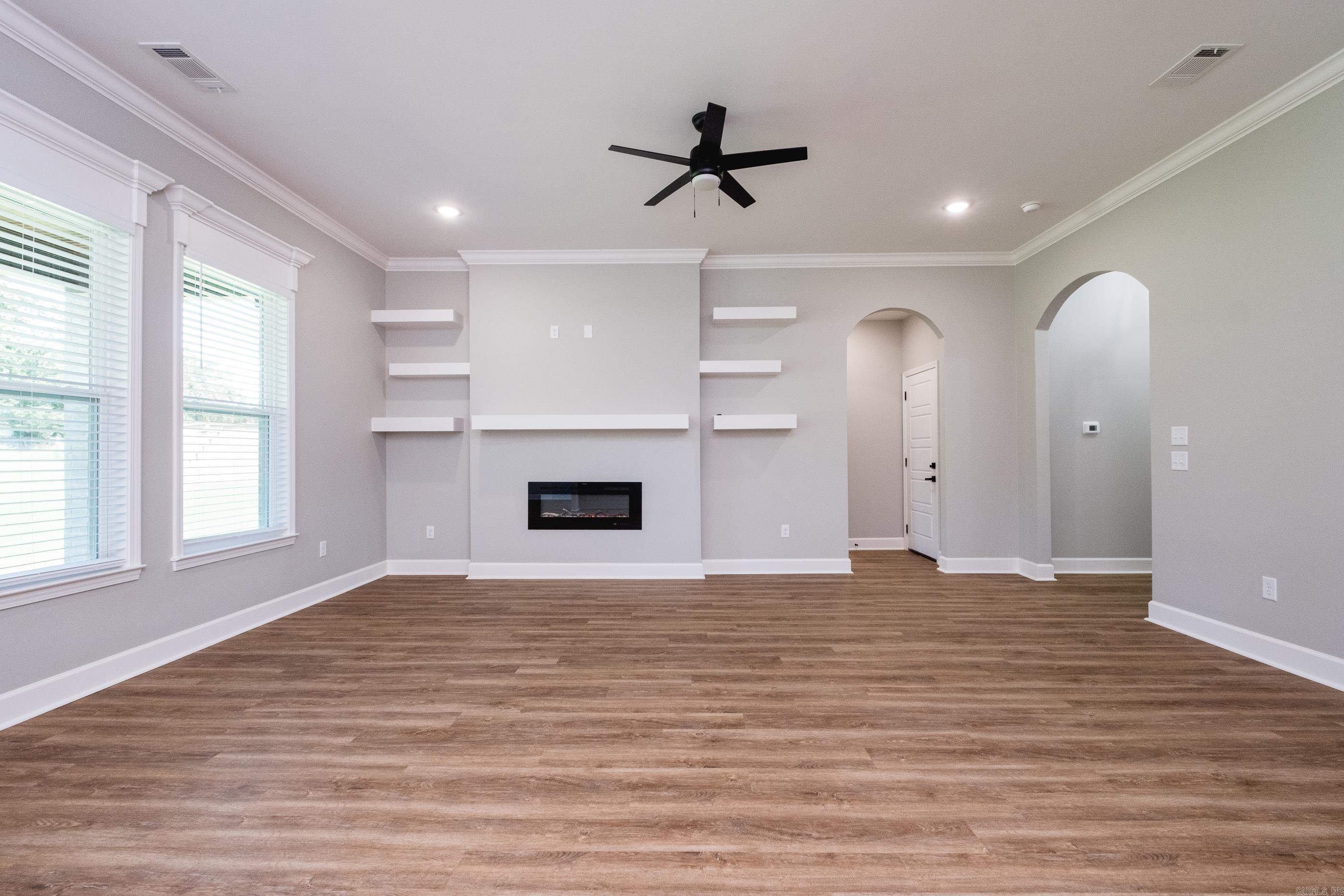 NORTHLAKE - Residential