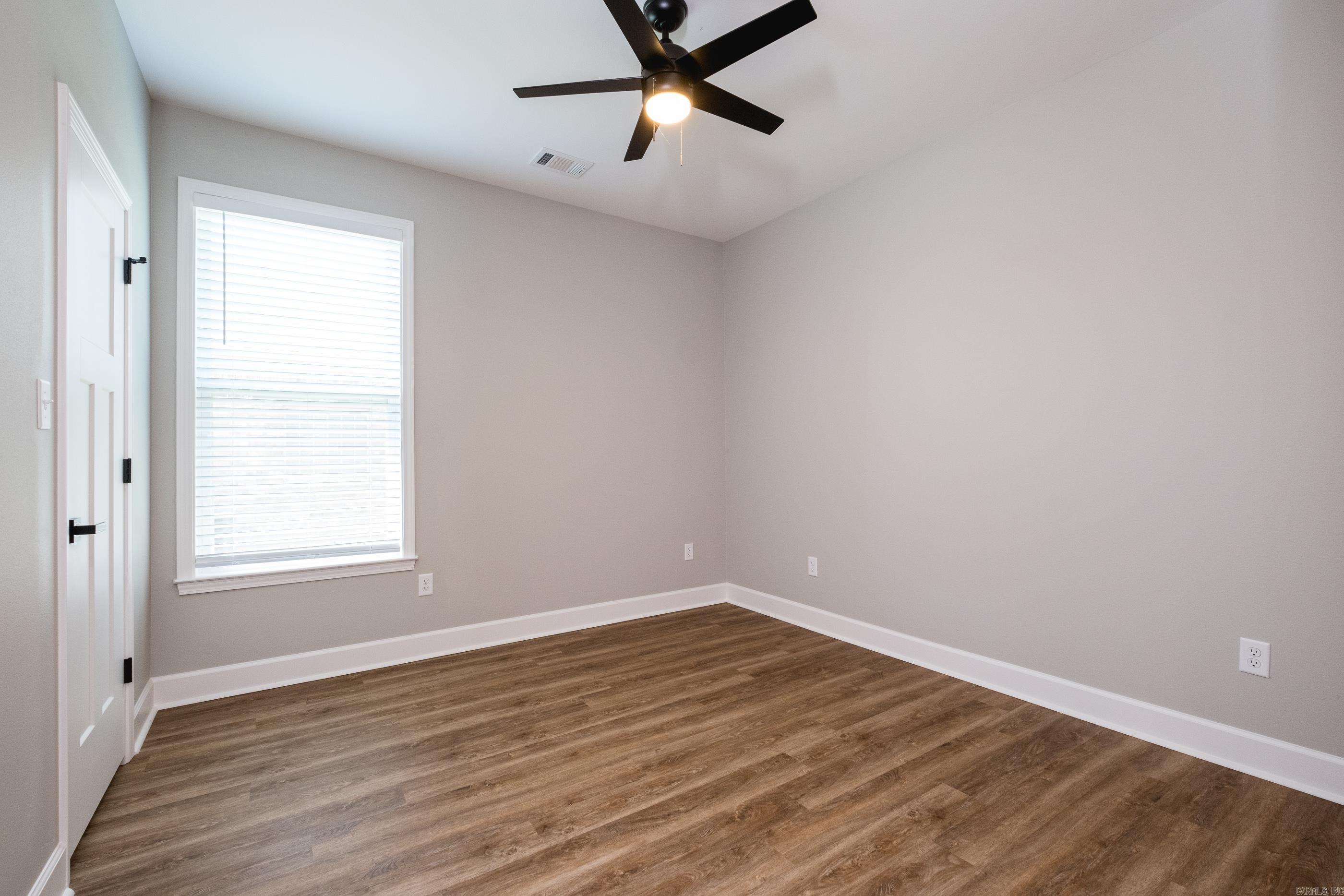 NORTHLAKE - Residential