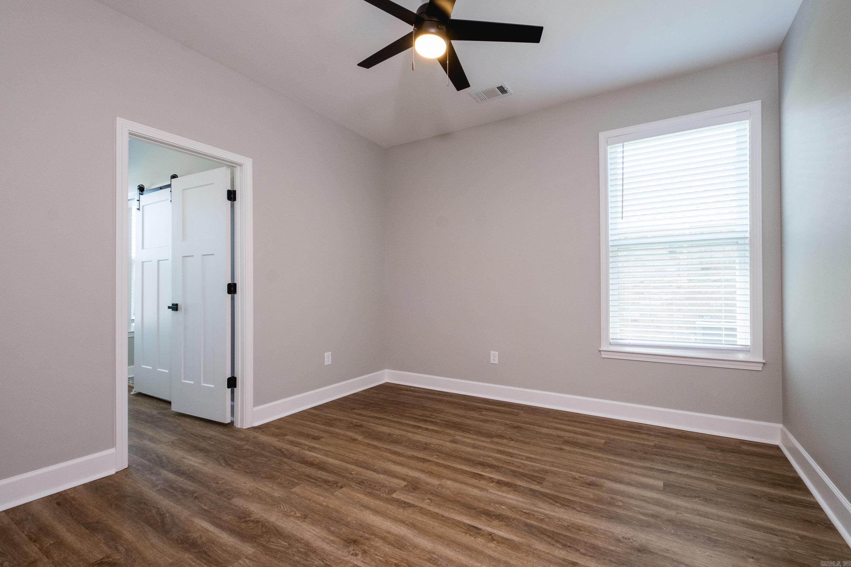 NORTHLAKE - Residential