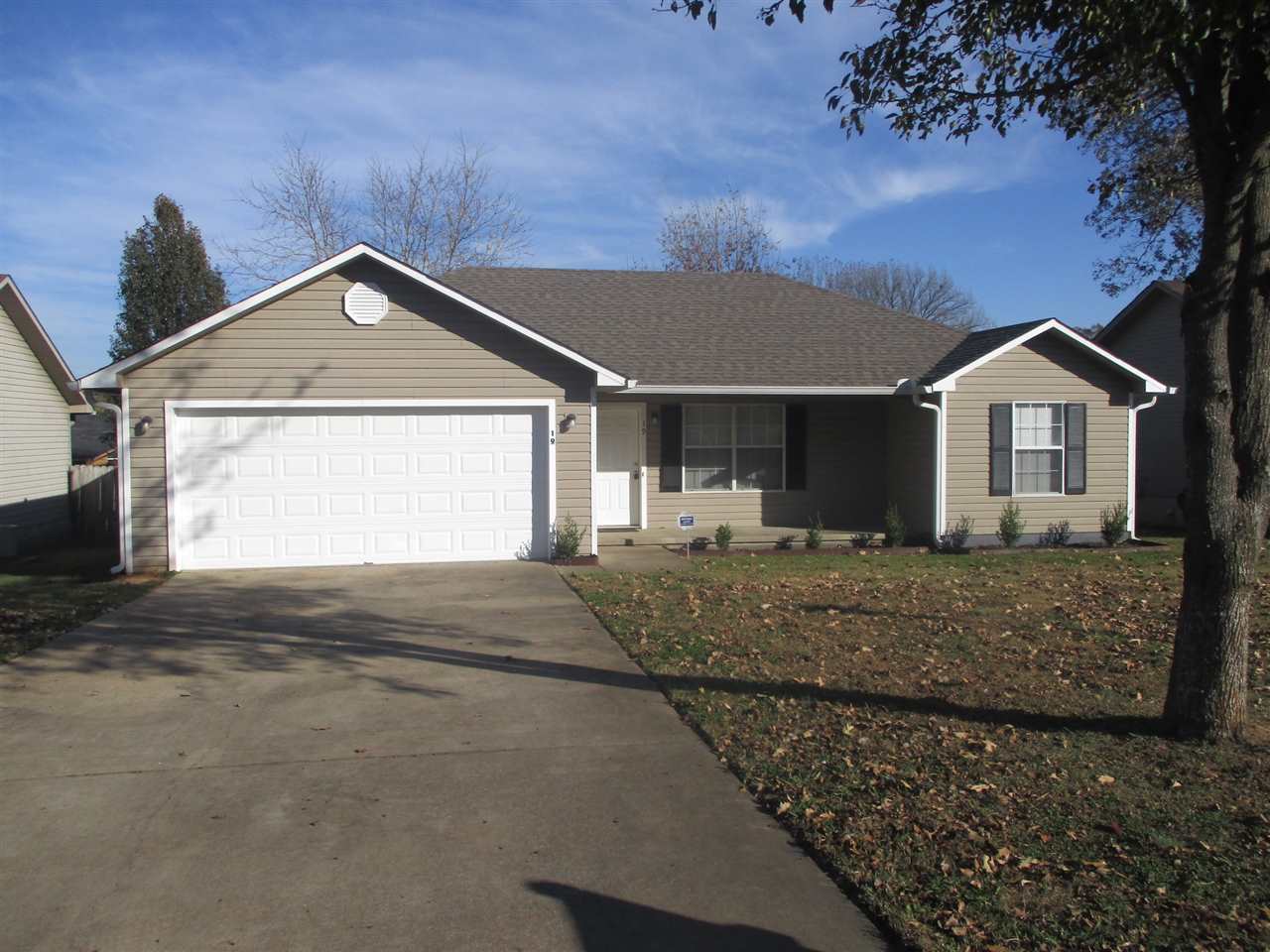 This beautiful 3bd-2ba-2ga home in Cabot has been recently renovated! The home has updated paint on the interior-exterior and updated landscaping providing a welcoming curb-appeal. Your new home features gorgeous flooring throughout the home. We have updated the AC system and water heater to insure you are comfortable in the heat of the summer and provide efficiency. Your new kitchen has refinished white cabinets with modern countertops.