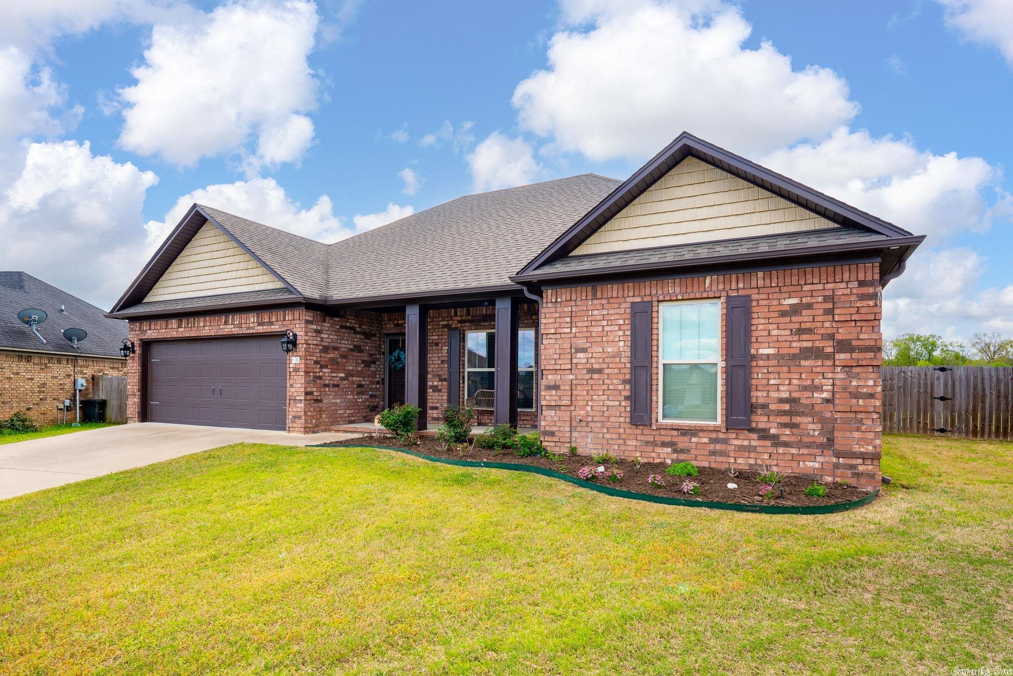 JEWELS ESTATES - Residential