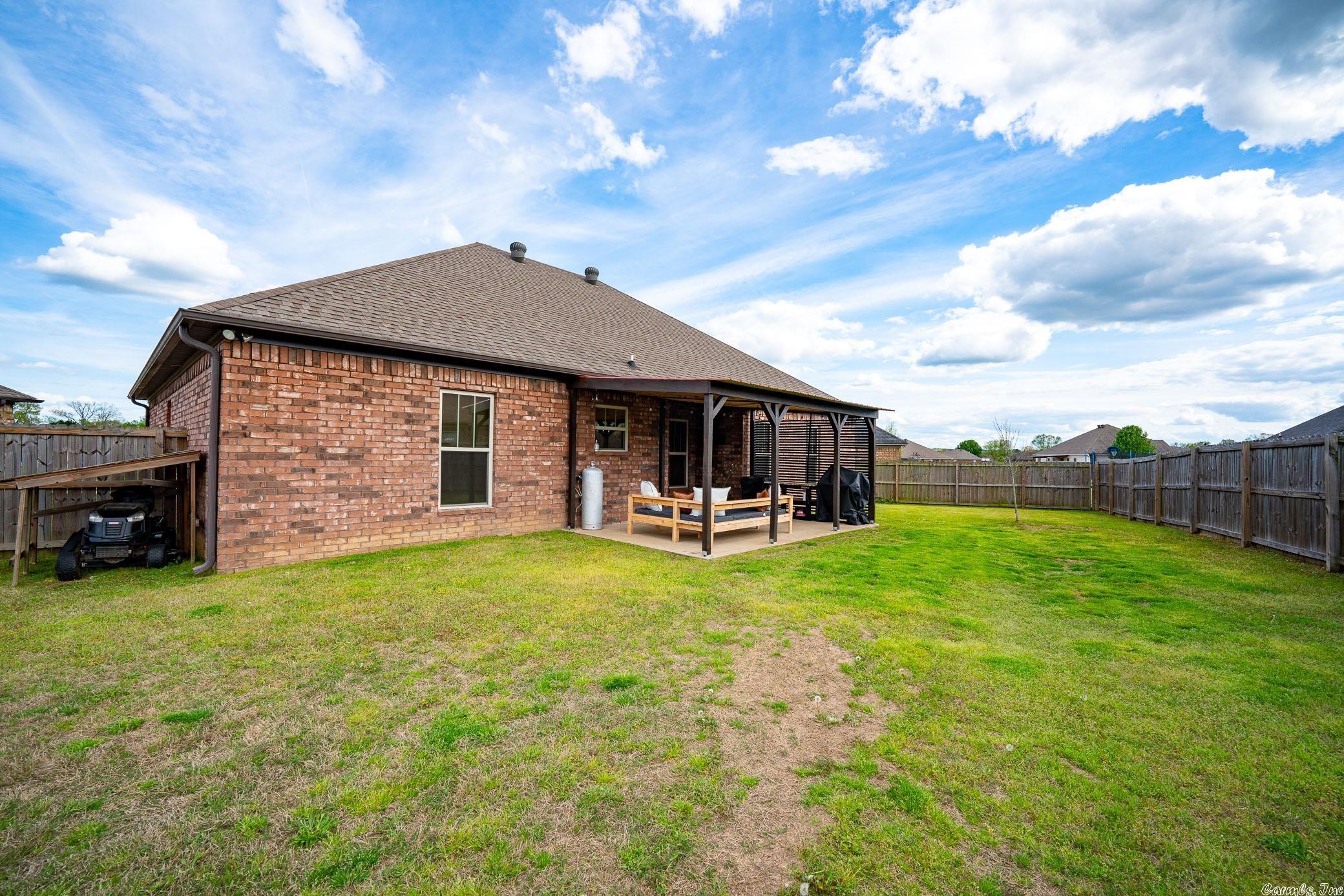 JEWELS ESTATES - Residential