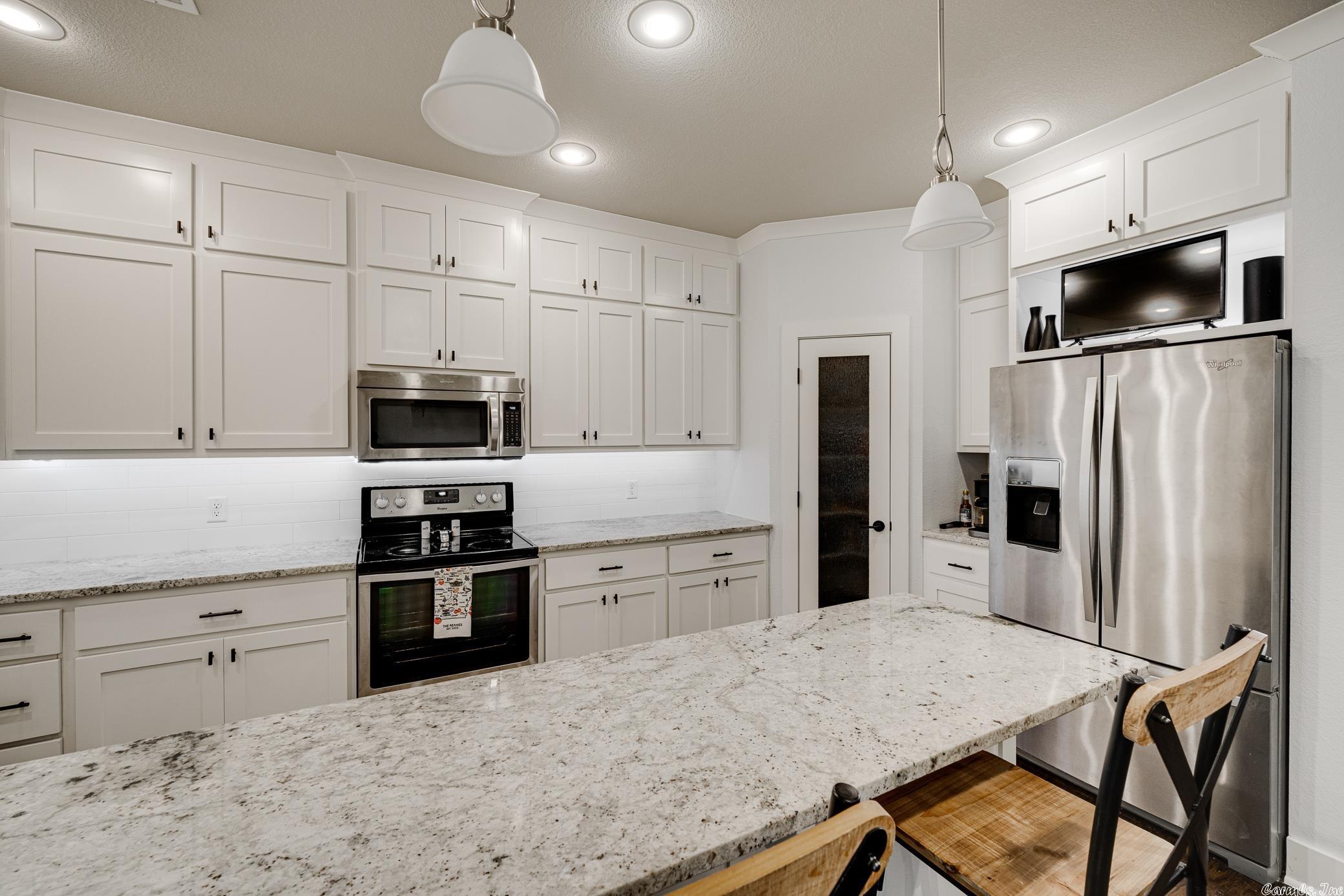 JEWELS ESTATES - Residential