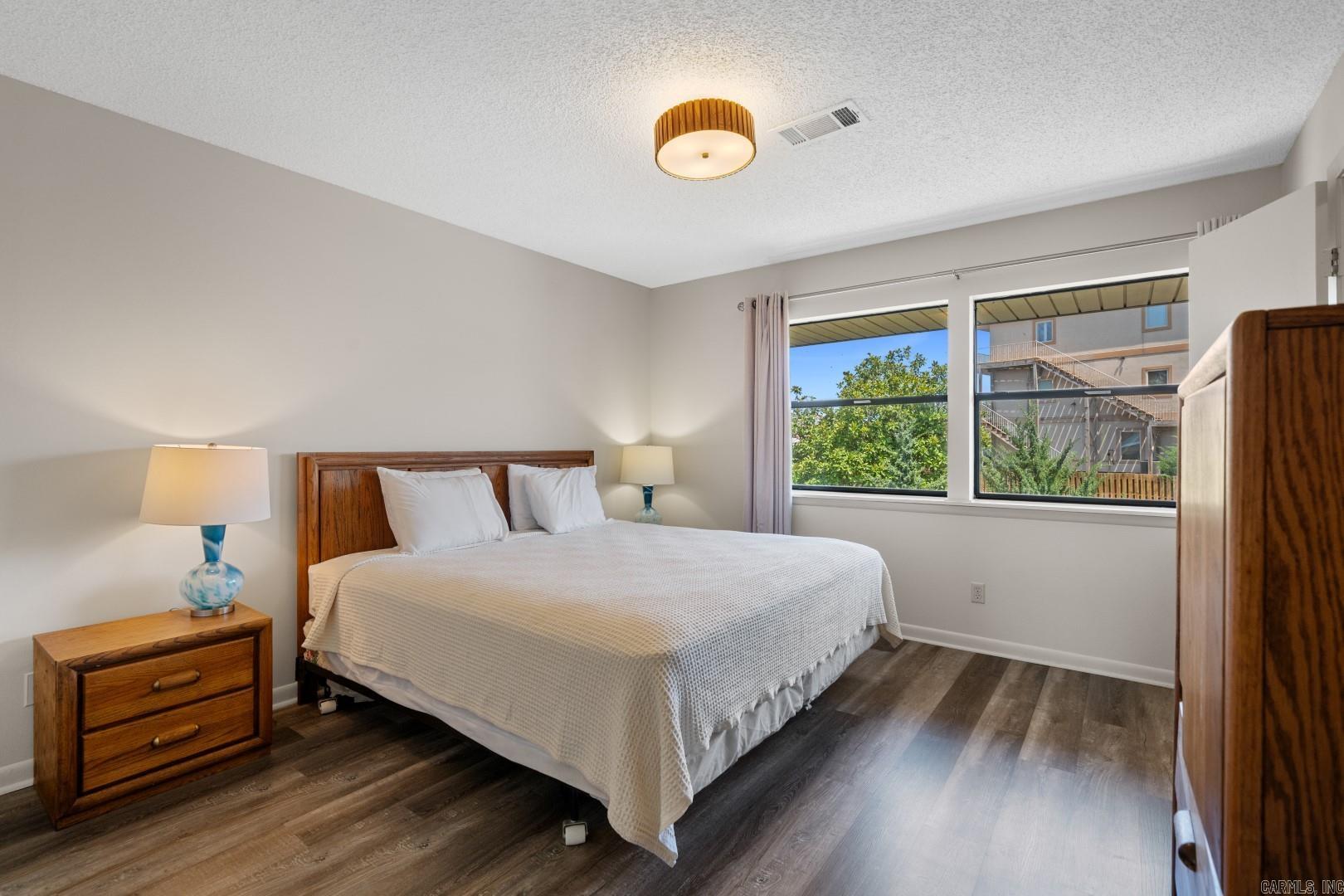 EMERALD ISLE HPR - Residential