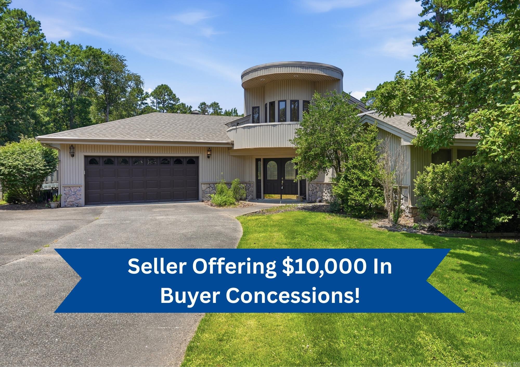 Seller Offering $10,000 In Buyer Concessions with accepted offer! Welcome to 940 Huntington Circle! An exceptional home in one of Heber Springs most desirable neighborhoods. Perfectly located just minutes from Greers Ferry Lake, Sandy Beach, and multiple marinas, this property offers the ideal blend of luxury and recreation! Boasting over 5,200 square feet, this contemporary home features spacious living areas, a large kitchen, multiple entertaining spaces, and an incredible indoor pool that can be enjoyed year-round. Whether you're hosting gatherings, relaxing after a day on the lake, or entertaining guests, this home was designed for making memories. Situated near the harbor, golf courses, the Little Red River, restaurants, and downtown Heber Springs, you'll have easy access to boating, fishing, hiking, and all the outdoor recreation that makes this area one of Arkansas's premier lake destinations. This property also presents an exciting opportunity as a vacation home or potential short-term rental (subject to local regulations and applicable restrictions). The indoor pool, generous floor plan, and proximity to Greers Ferry Lake make it an attractive destination!