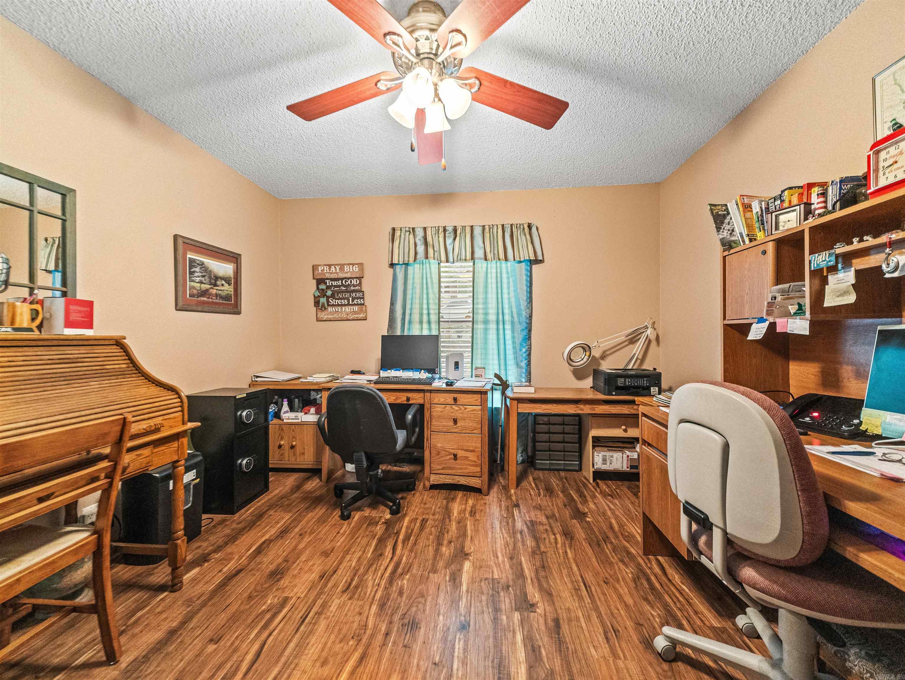 SANTA CRUZ - Residential