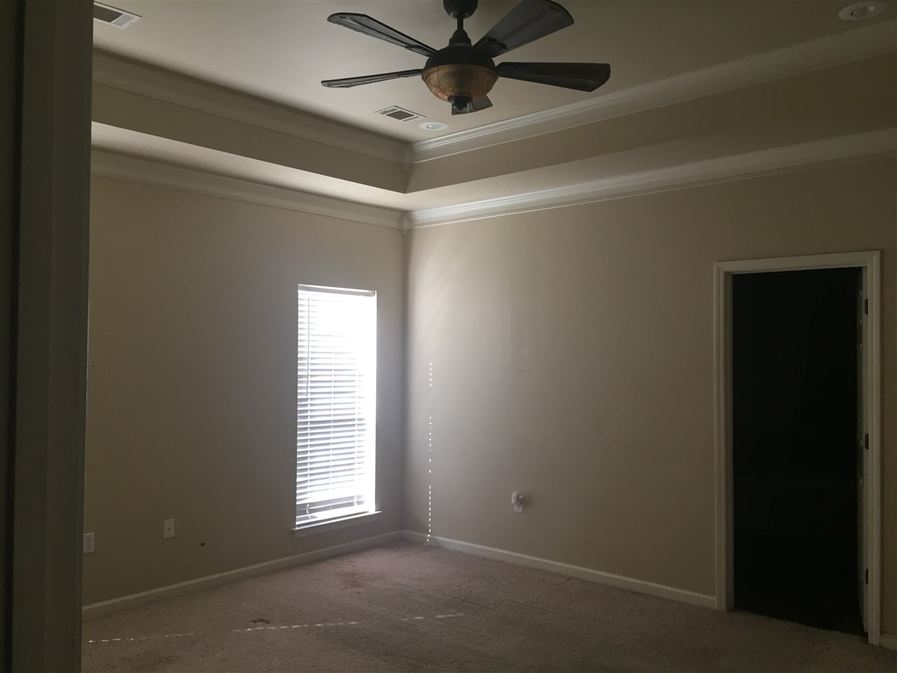 SHADY BROOK - Residential