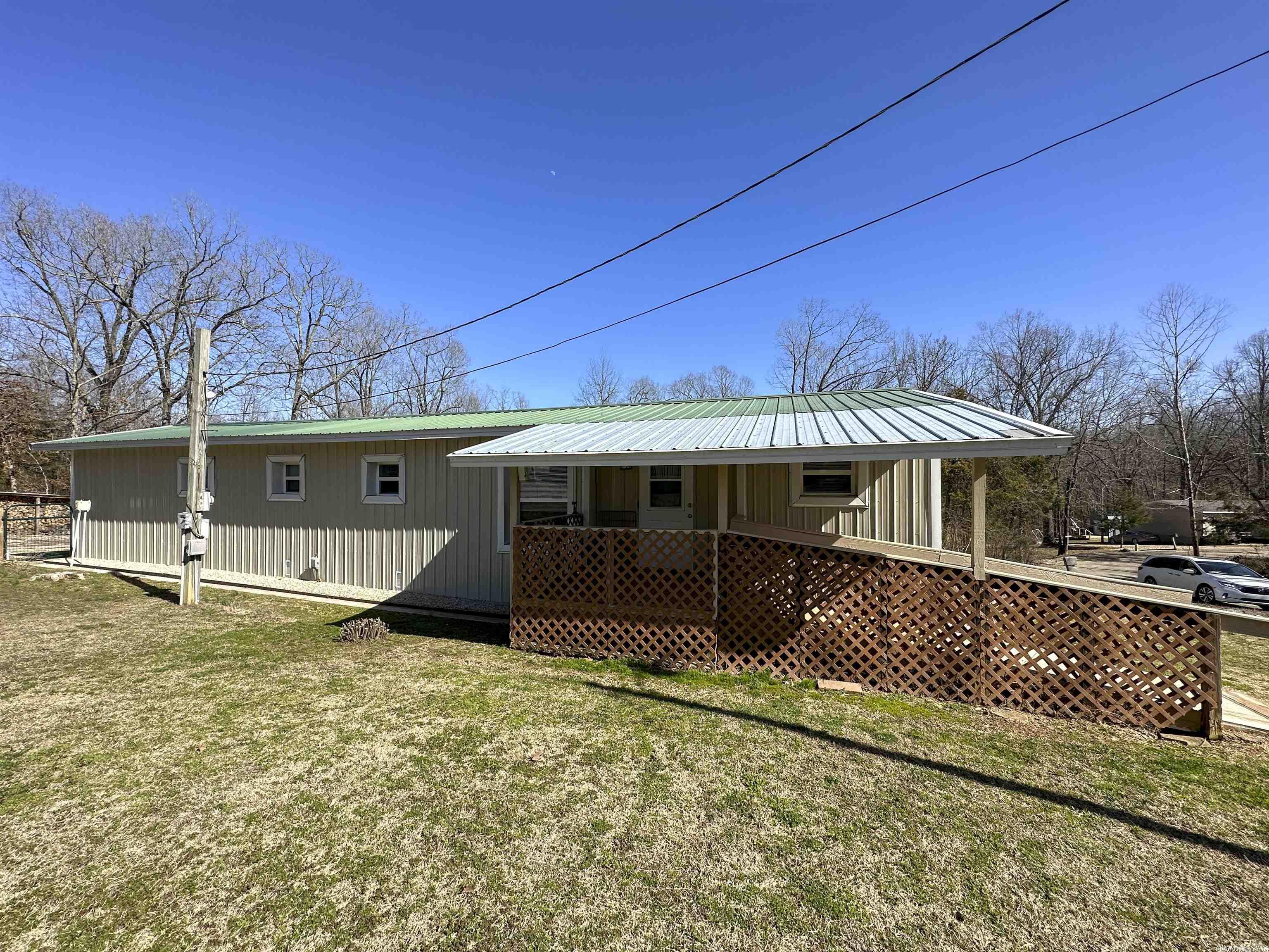 STINEY CORNER - Residential