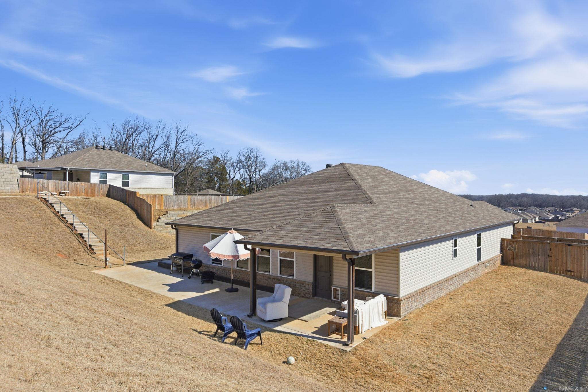 OAKLAND GROVE ESTATES - Residential