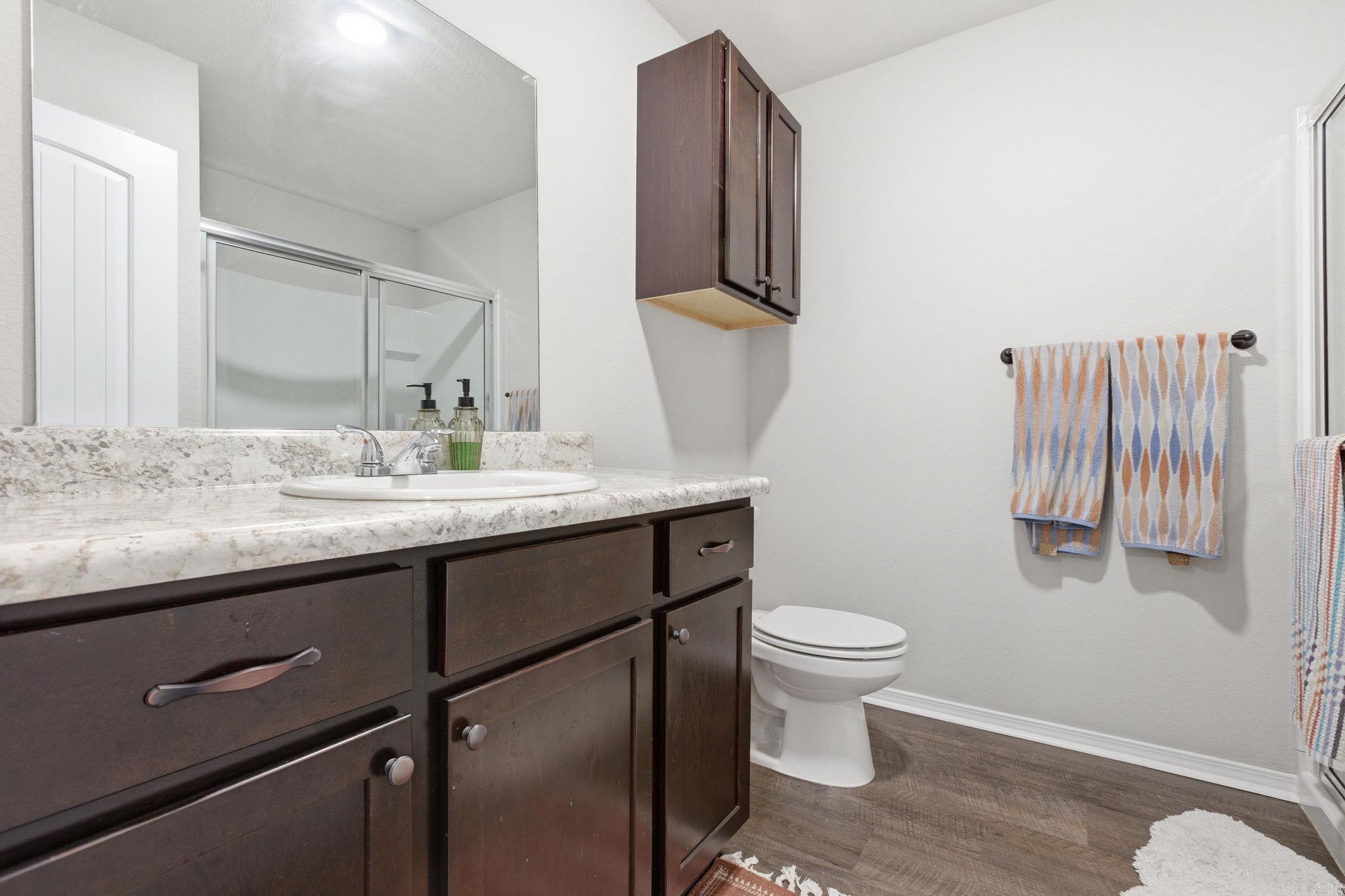 OAKLAND GROVE ESTATES - Residential
