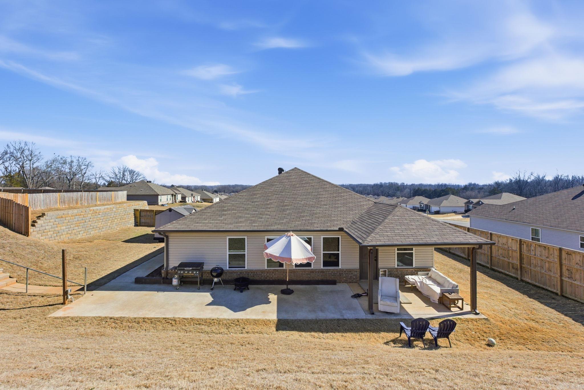 OAKLAND GROVE ESTATES - Residential