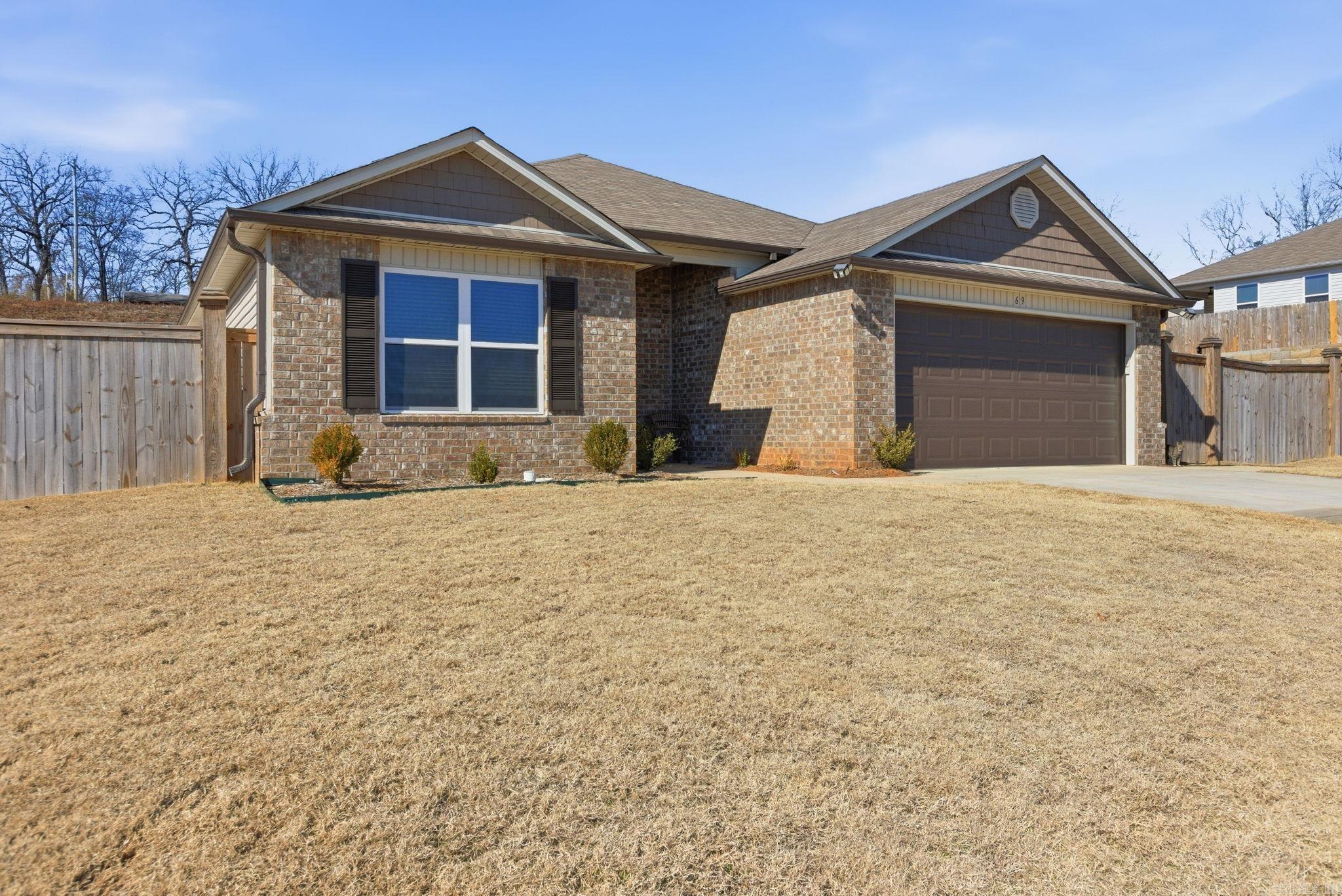 OAKLAND GROVE ESTATES - Residential