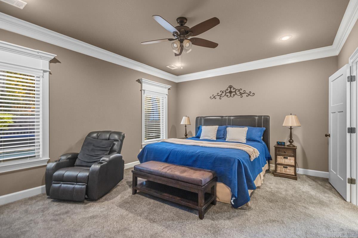 HURRICANE GARDENS - Residential