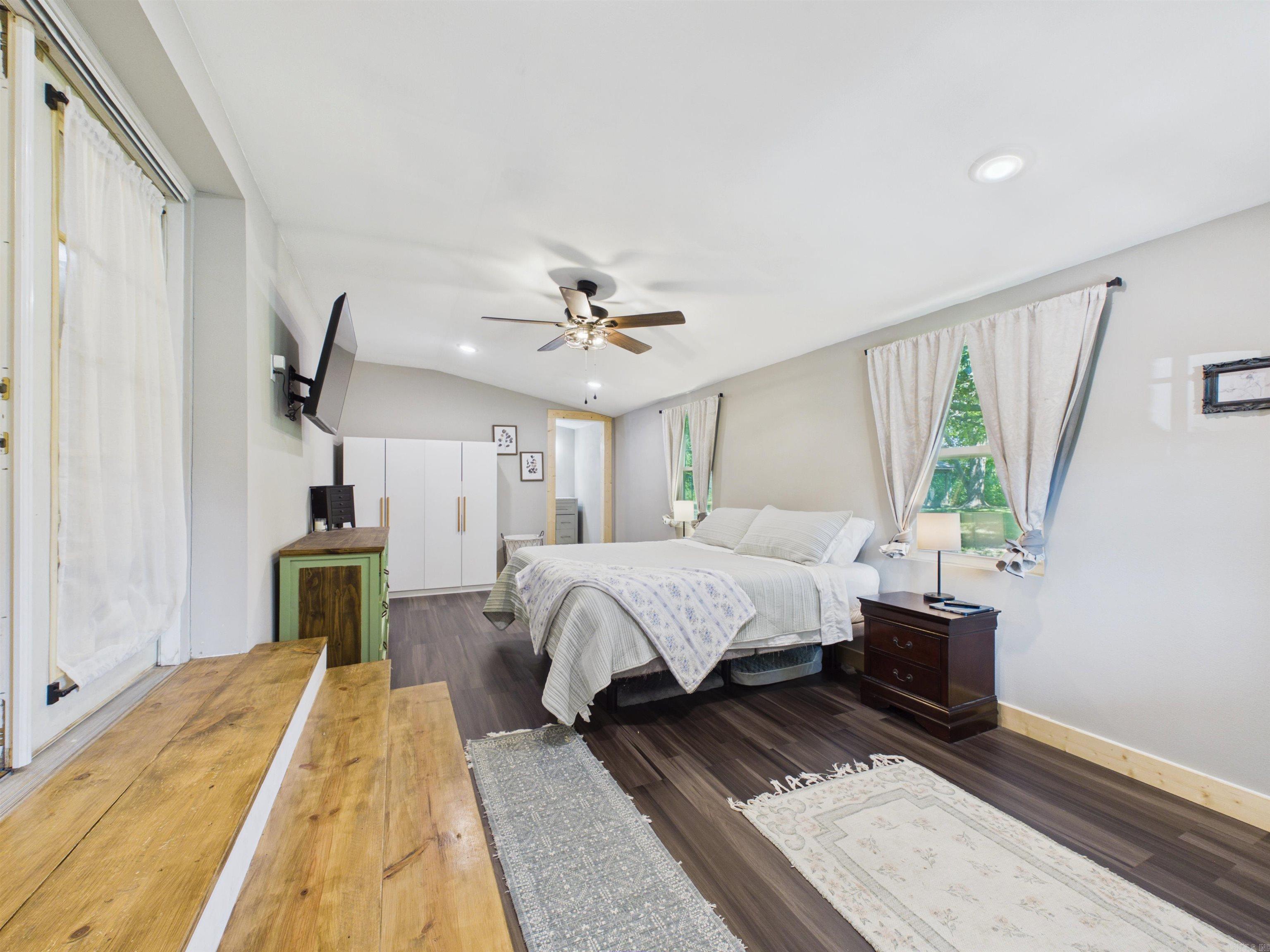 GREEN ACRES - Residential