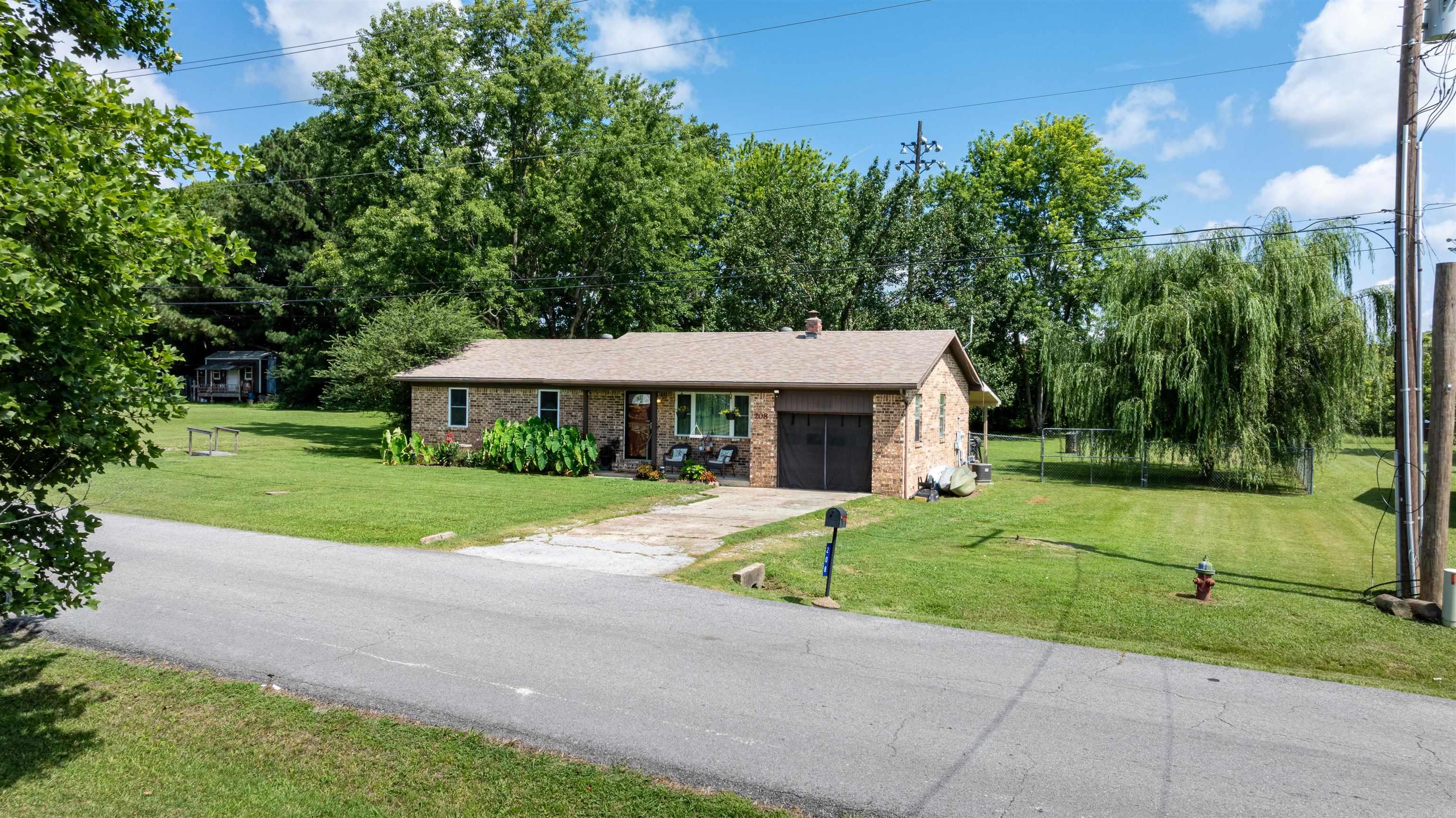 GREEN ACRES - Residential
