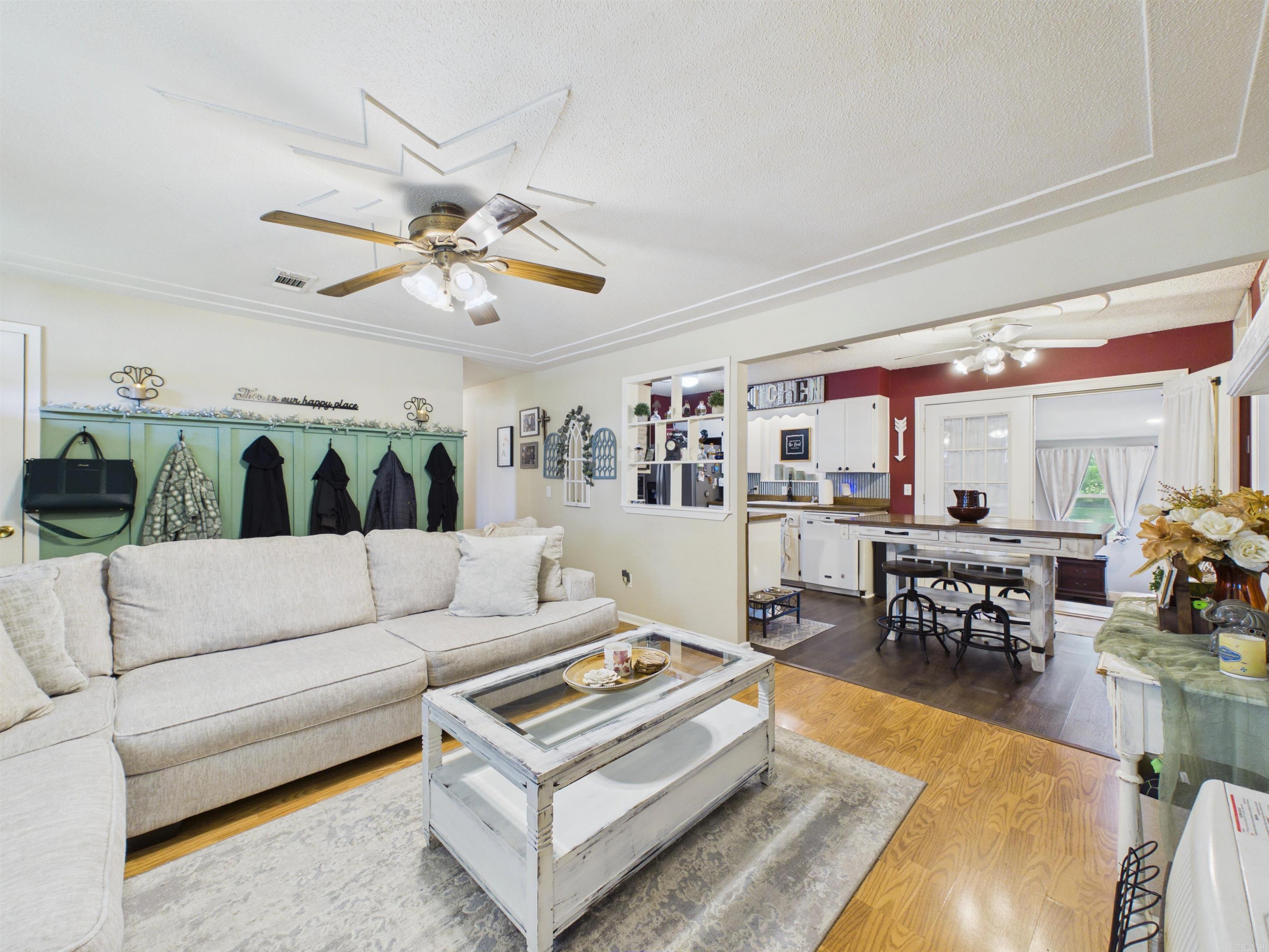 GREEN ACRES - Residential