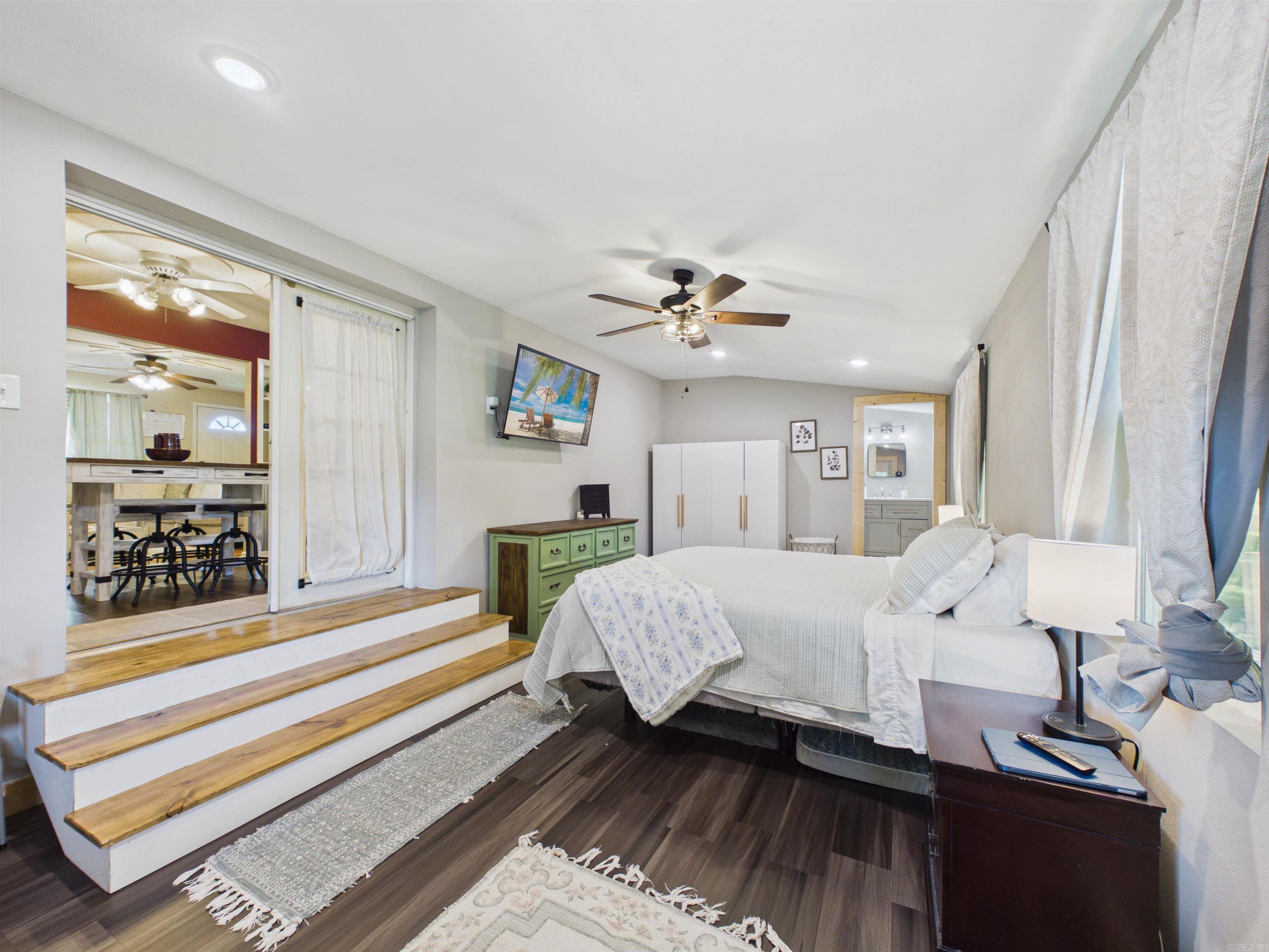 GREEN ACRES - Residential