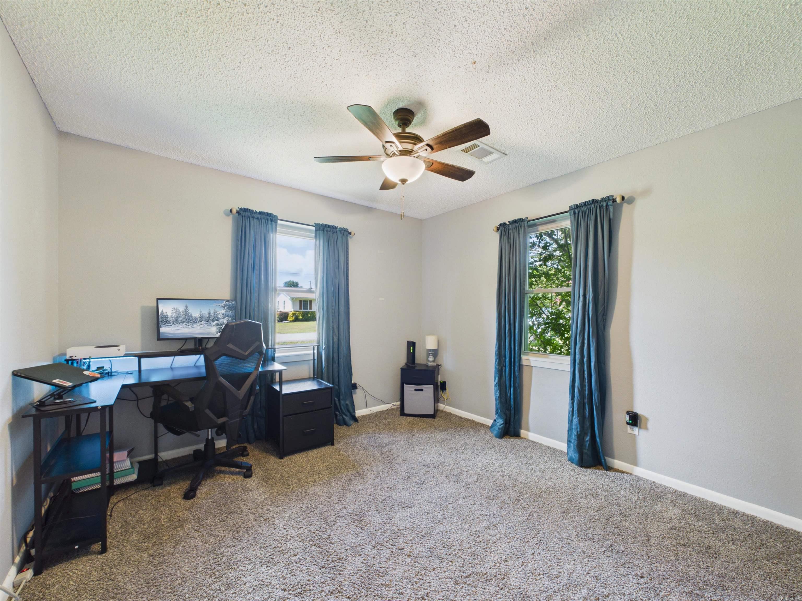 GREEN ACRES - Residential