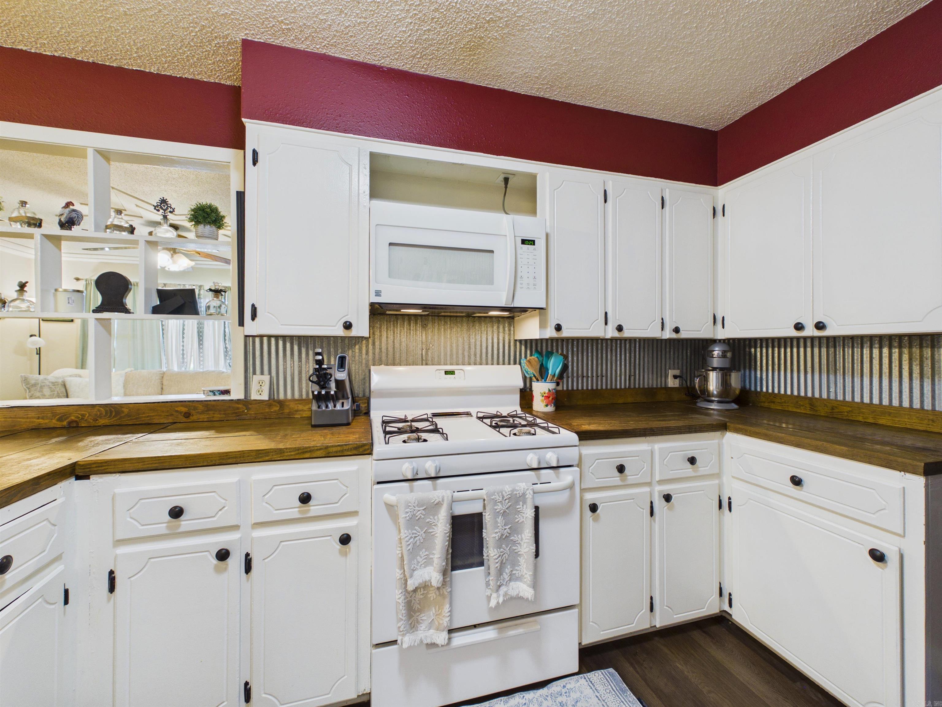 GREEN ACRES - Residential