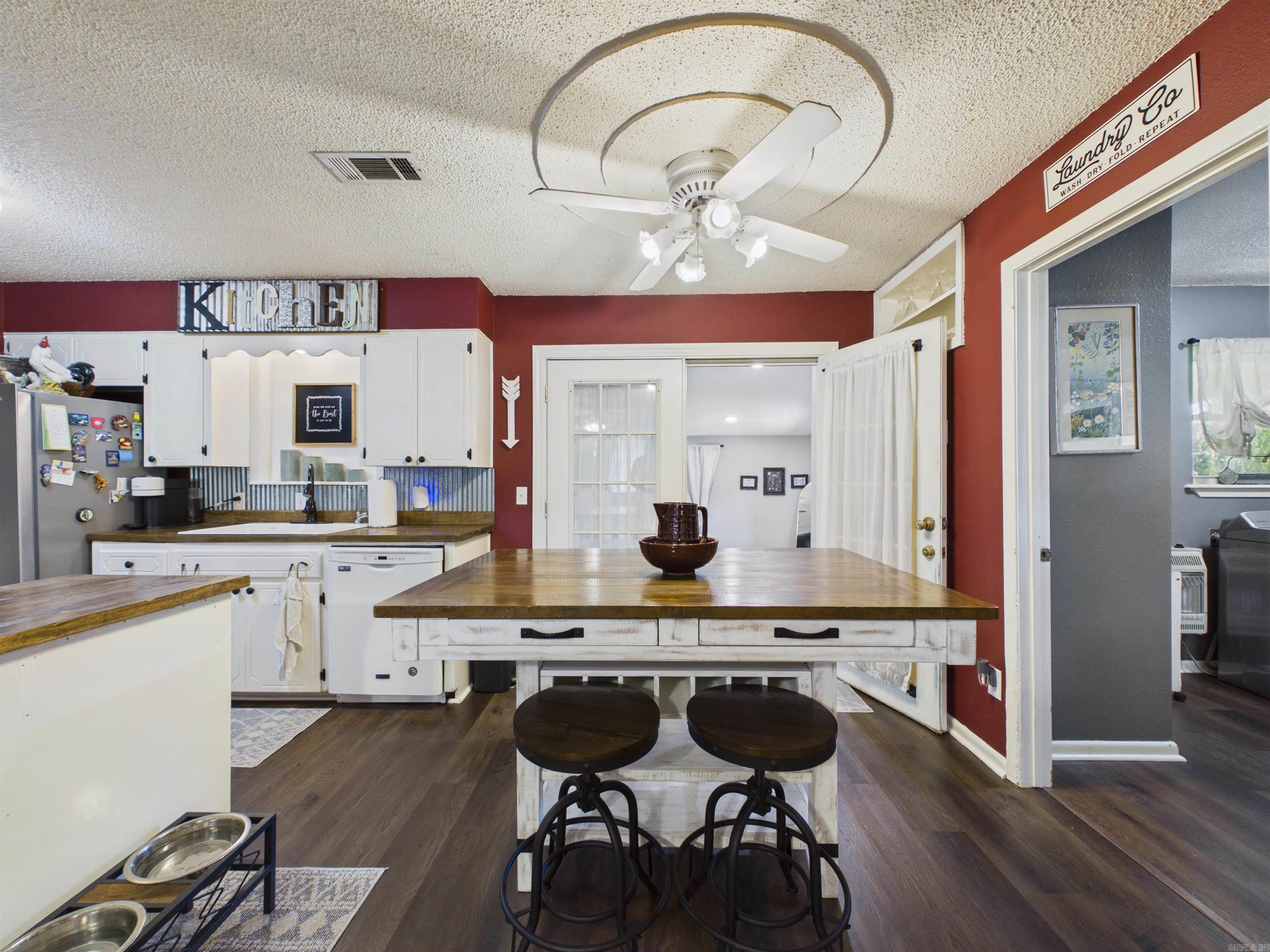 GREEN ACRES - Residential