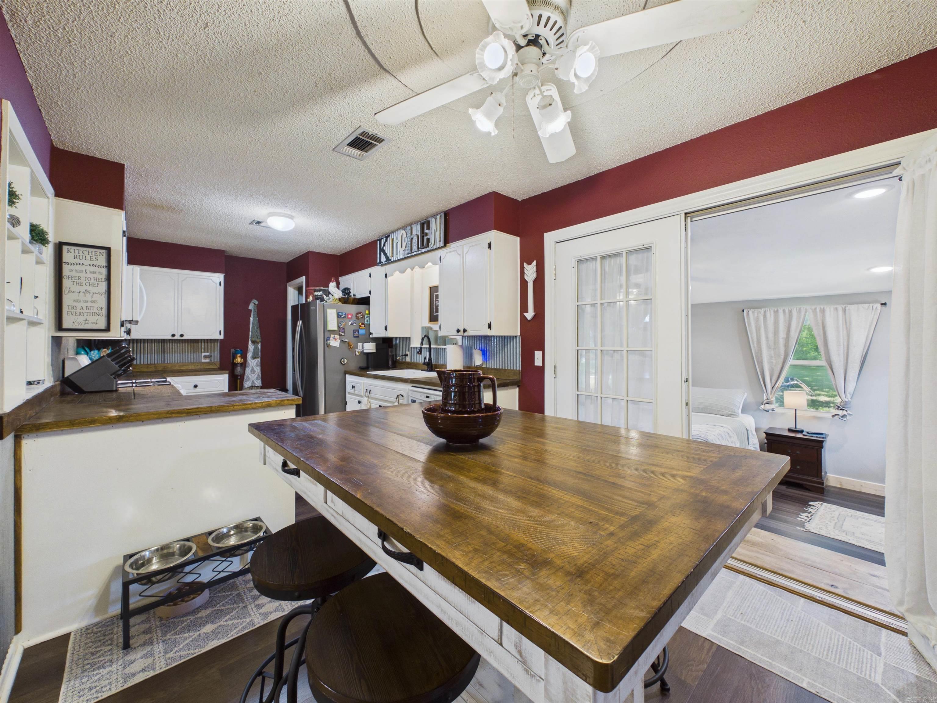 GREEN ACRES - Residential