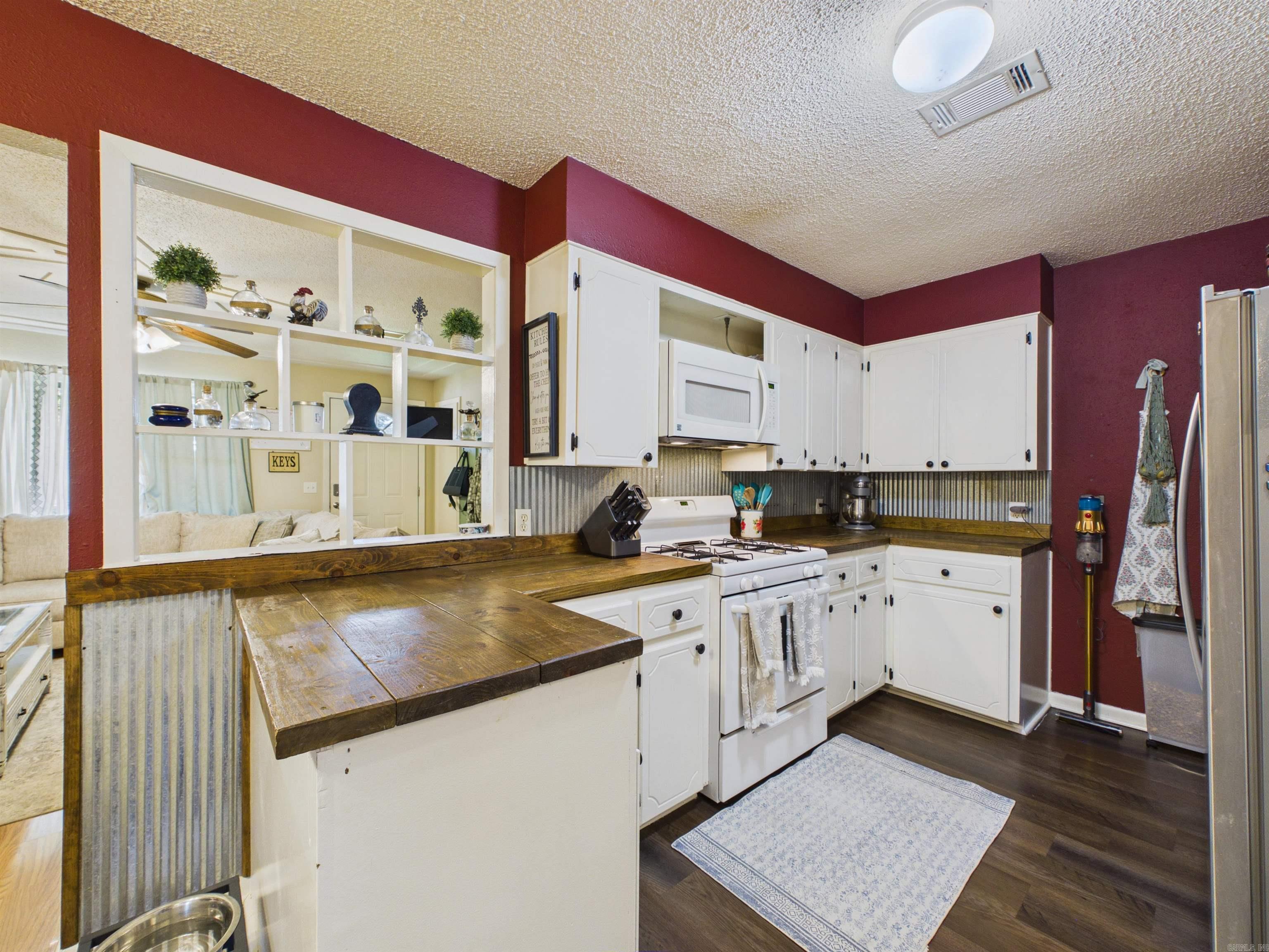 GREEN ACRES - Residential