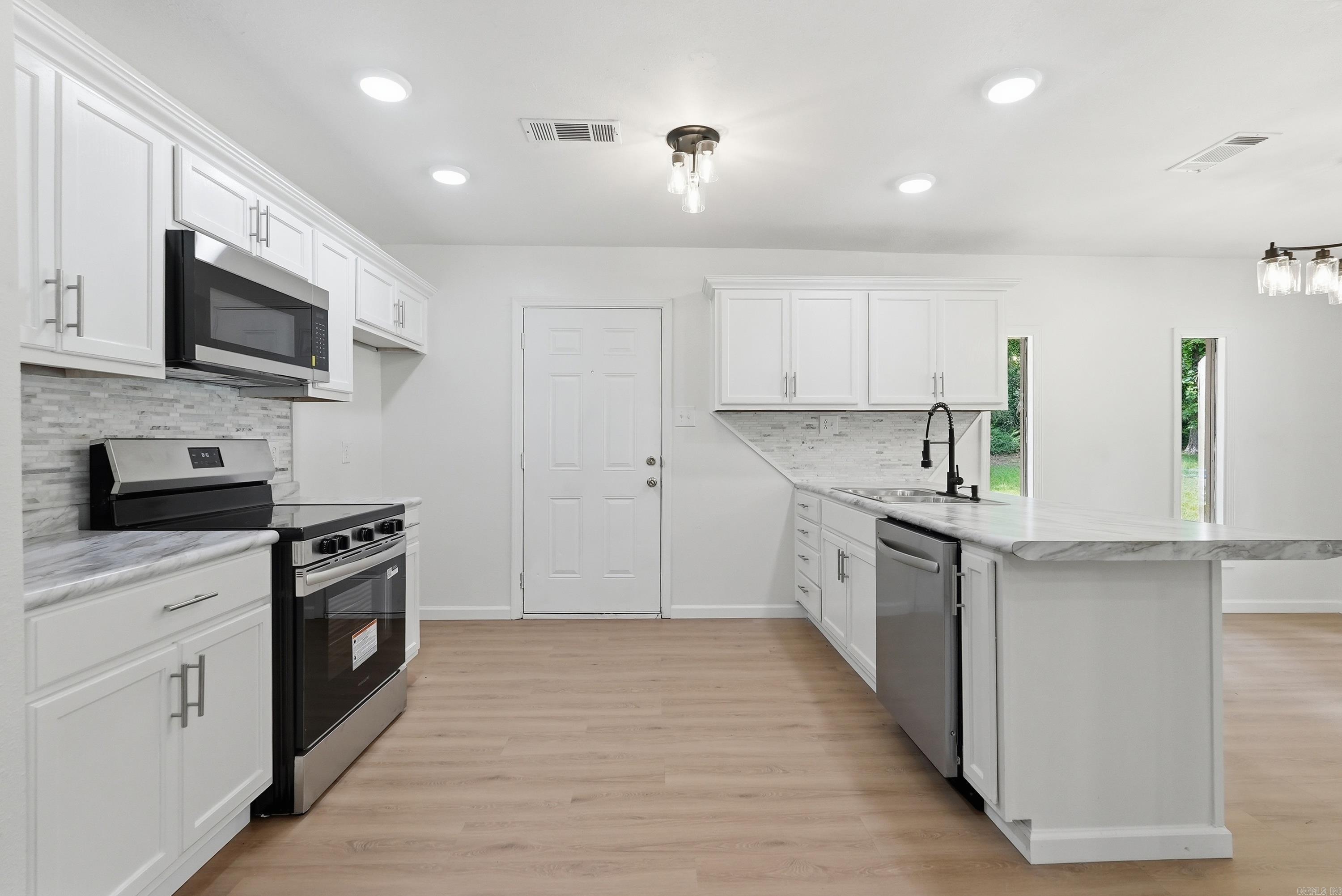 Pine Wood - Residential