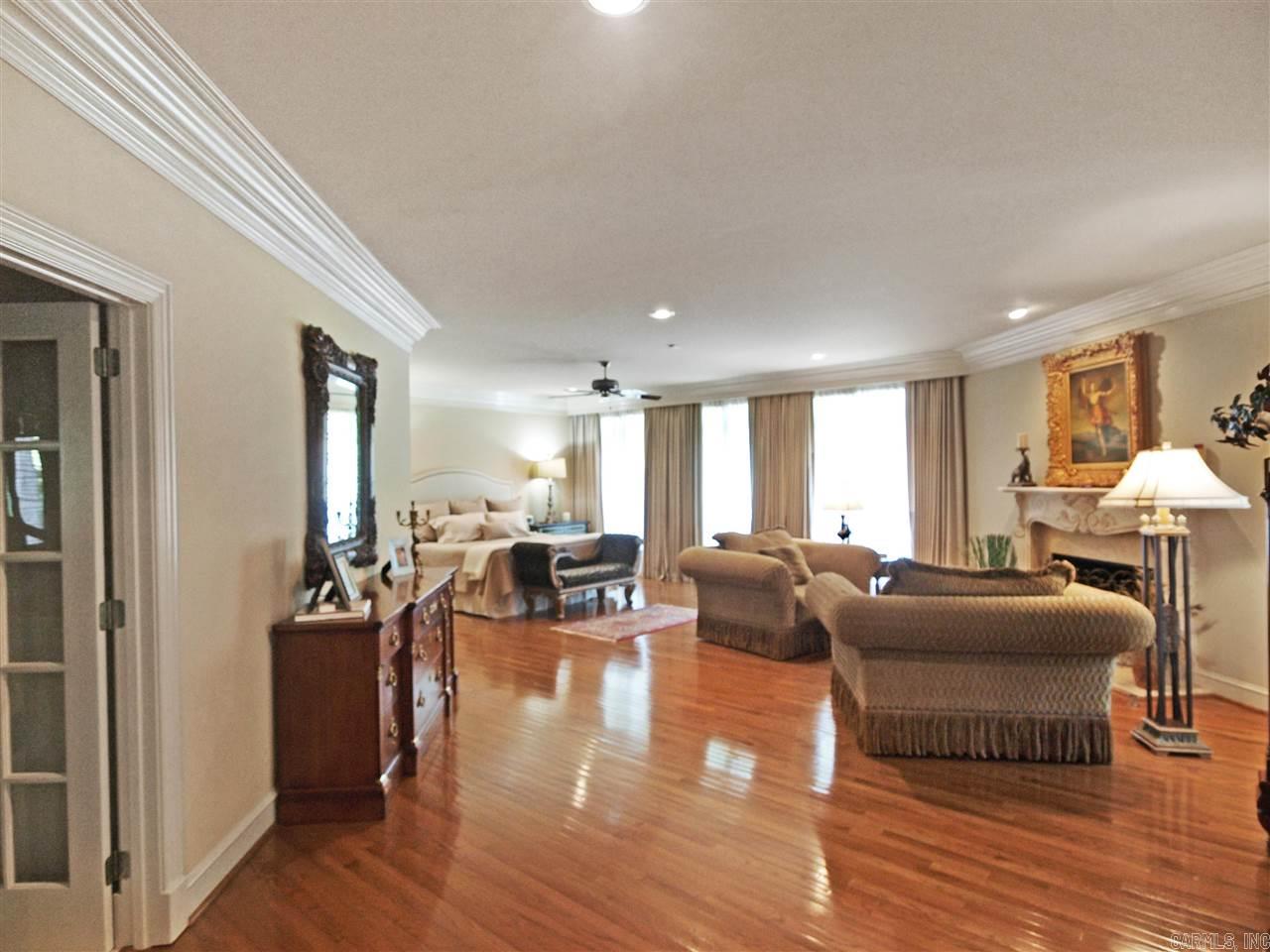 CHENAL DOWNS - Residential