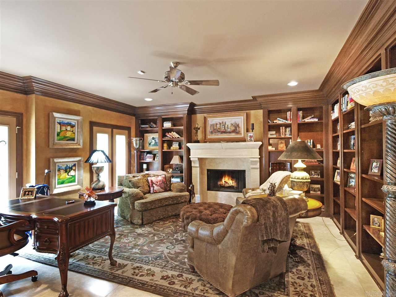 CHENAL DOWNS - Residential