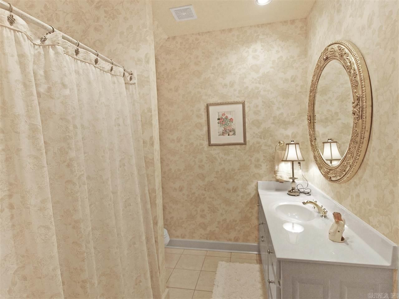 CHENAL DOWNS - Residential