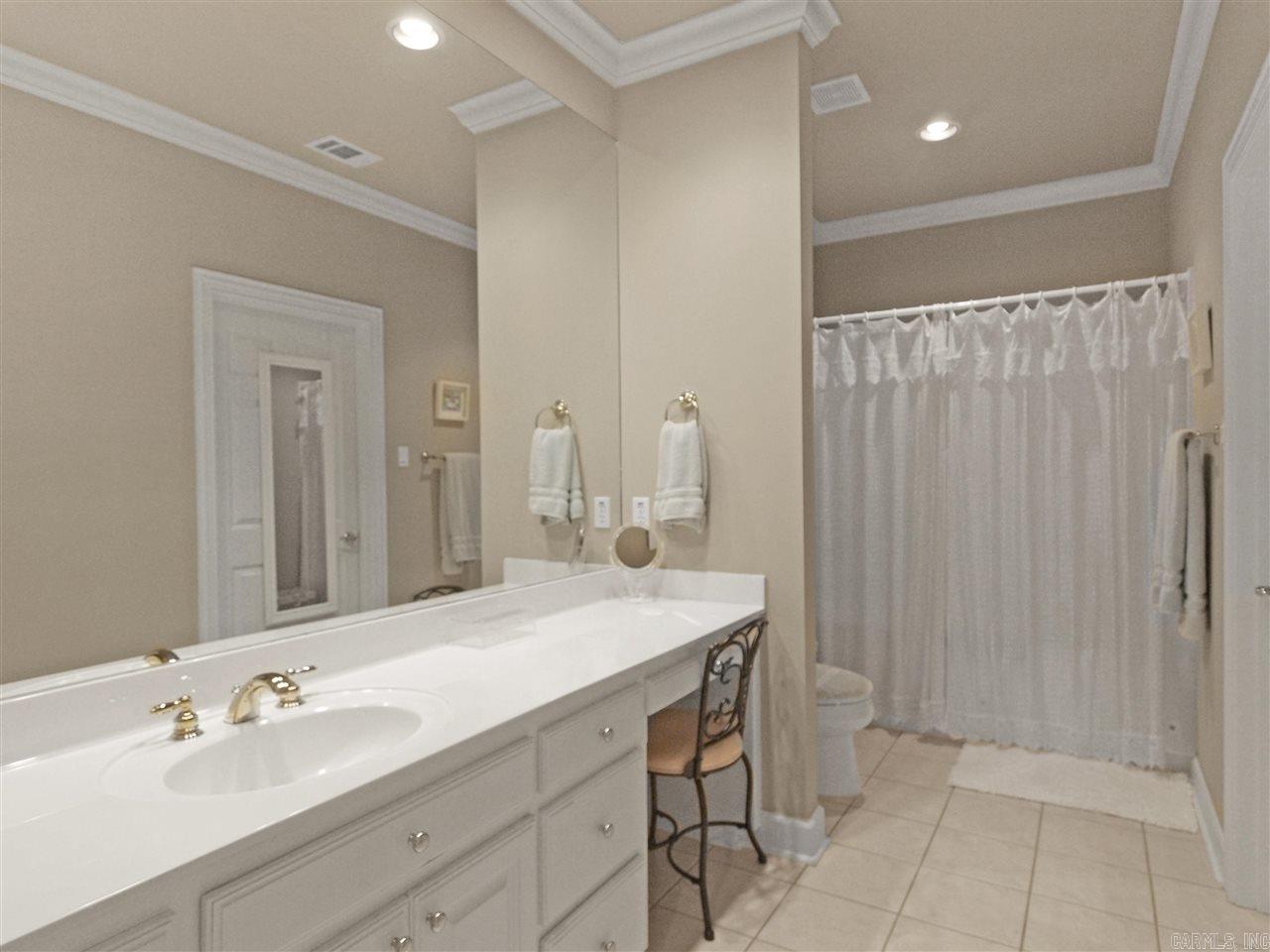 CHENAL DOWNS - Residential