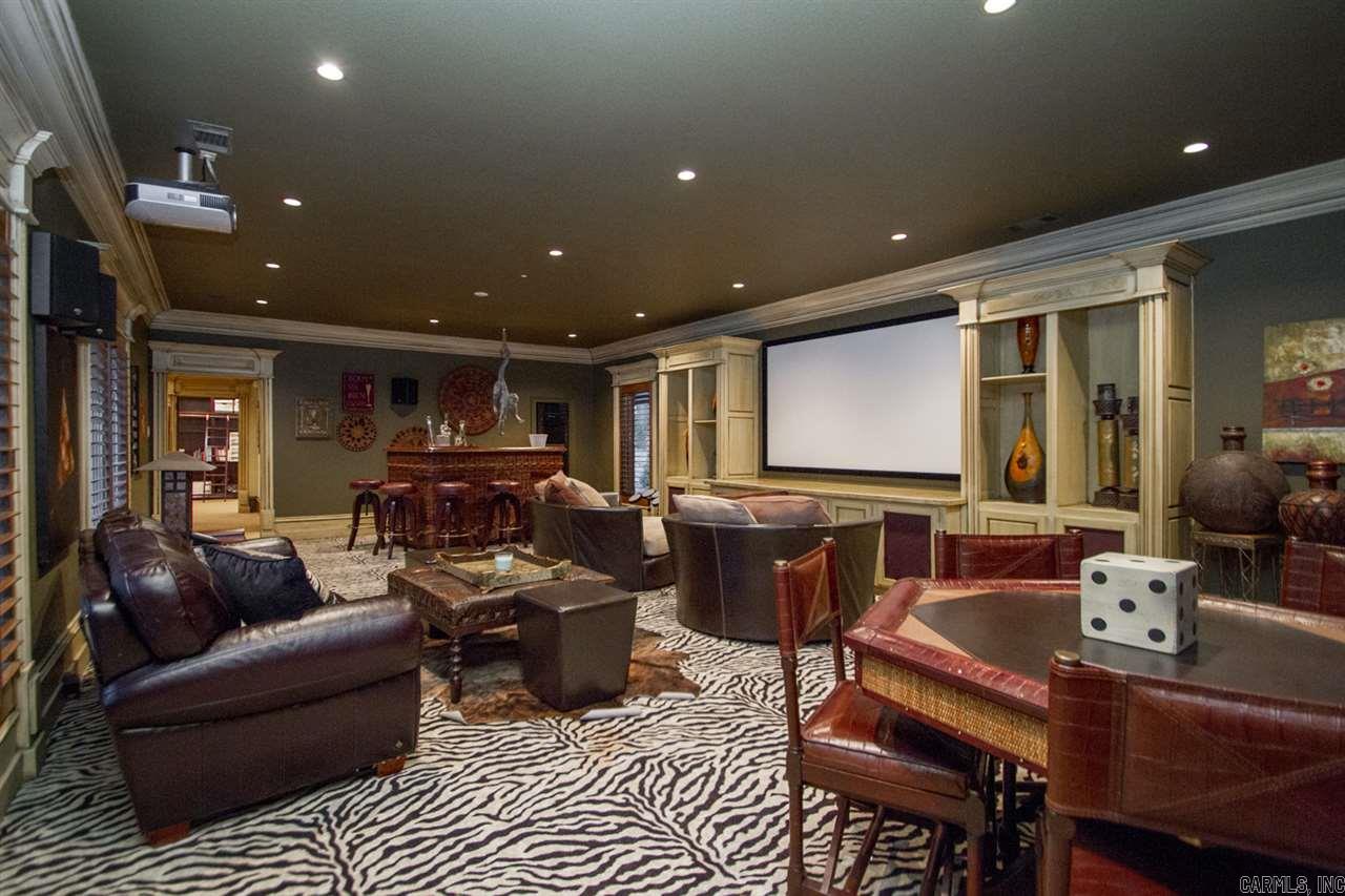 CHENAL DOWNS - Residential
